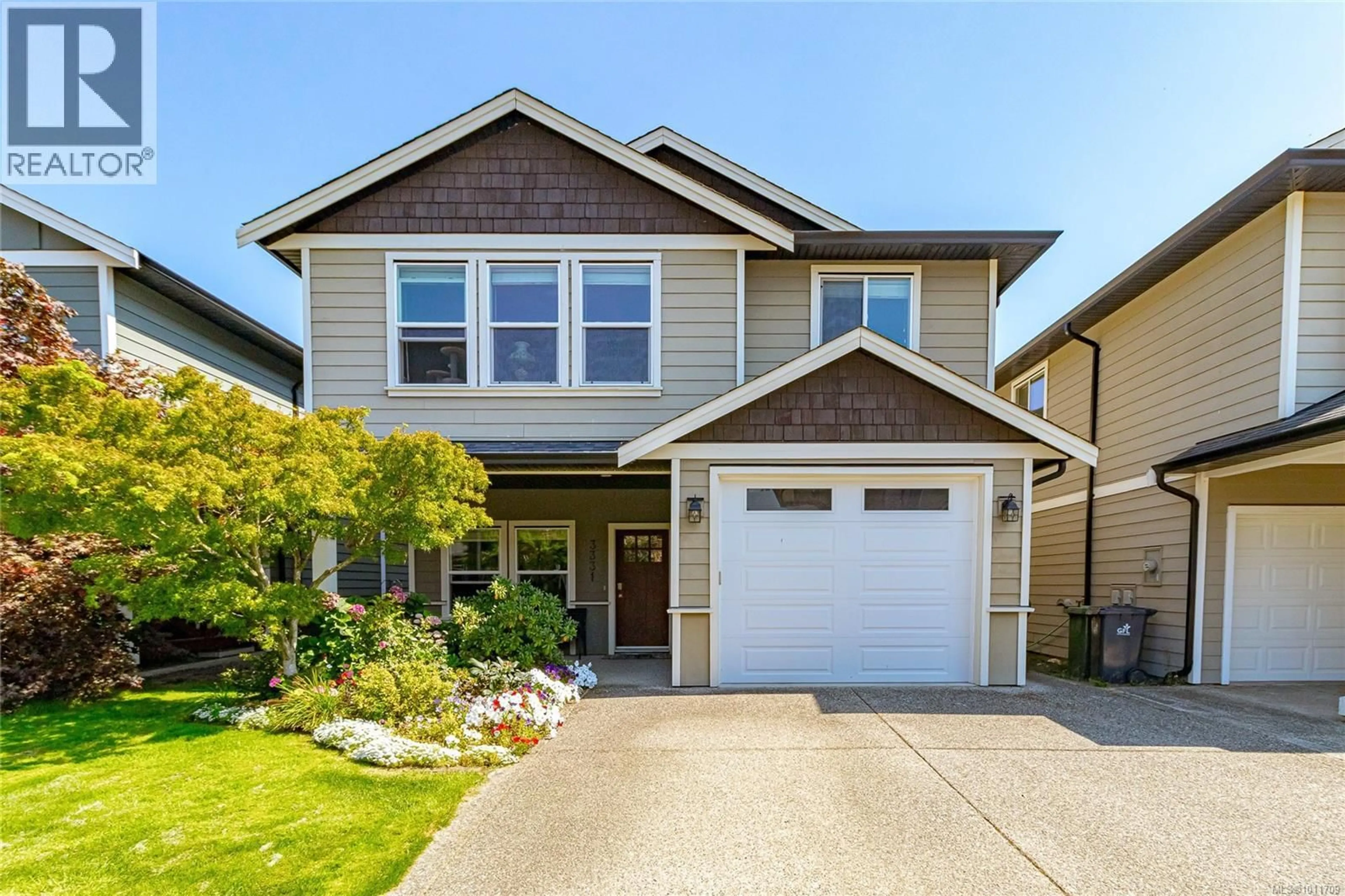 Home with vinyl exterior material, street for 3331 MERLIN ROAD, Langford British Columbia V9C0H3