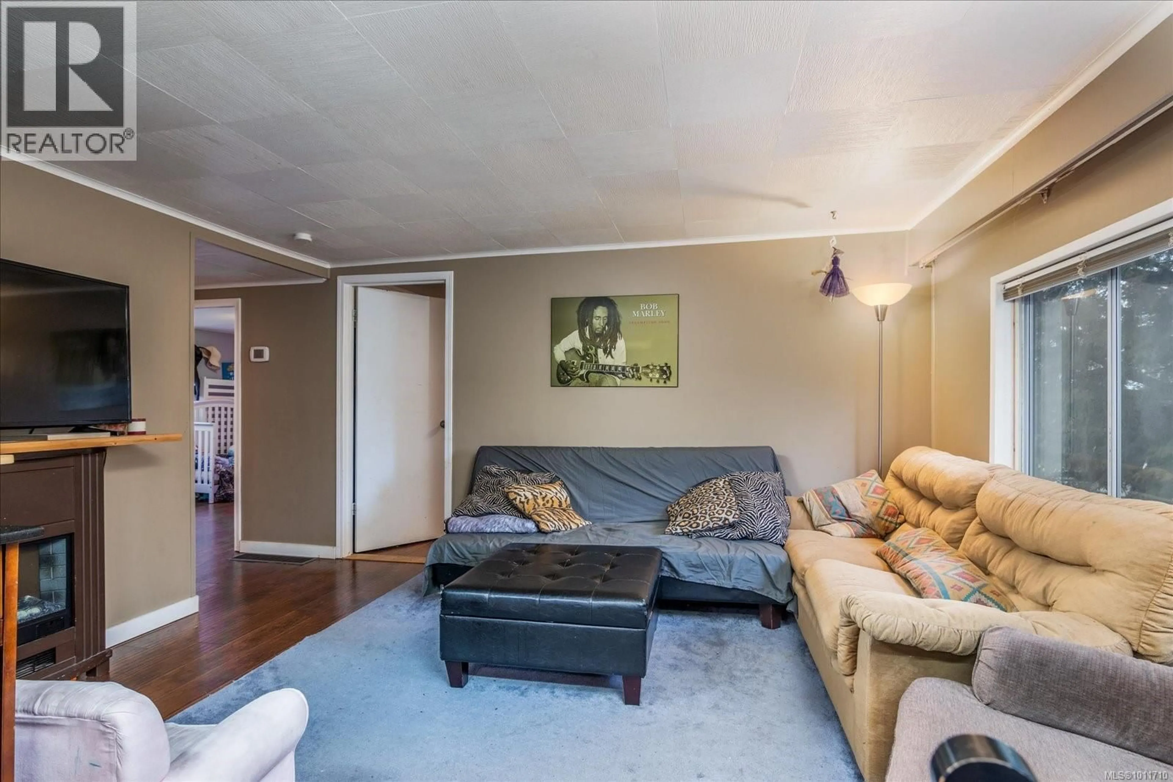 Living room with furniture, unknown for 770 CHELSEA STREET, Nanaimo British Columbia V9S1Y3