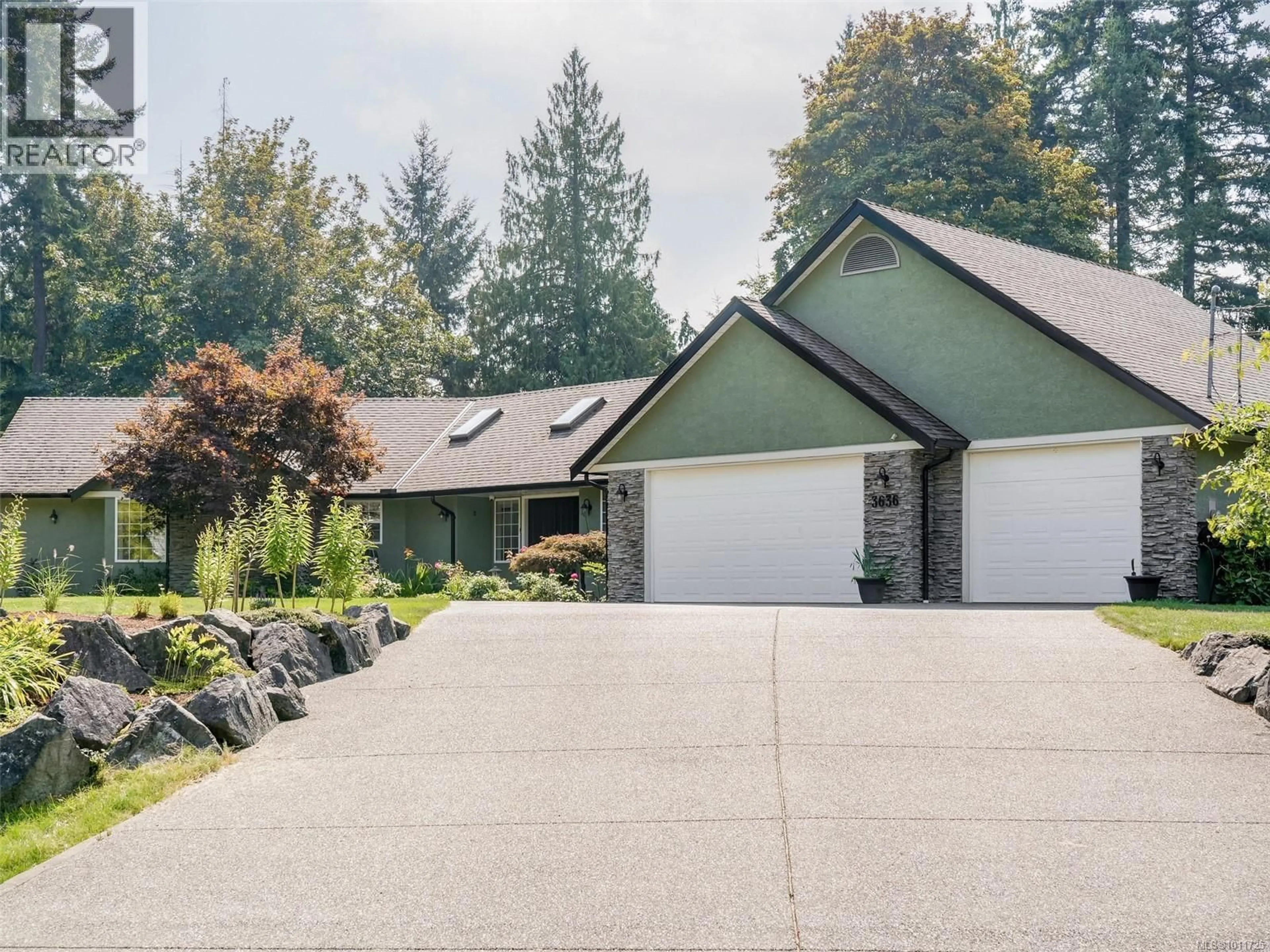Home with vinyl exterior material, street for 3636 CHRISTINA DRIVE, Cobble Hill British Columbia V0R1L4