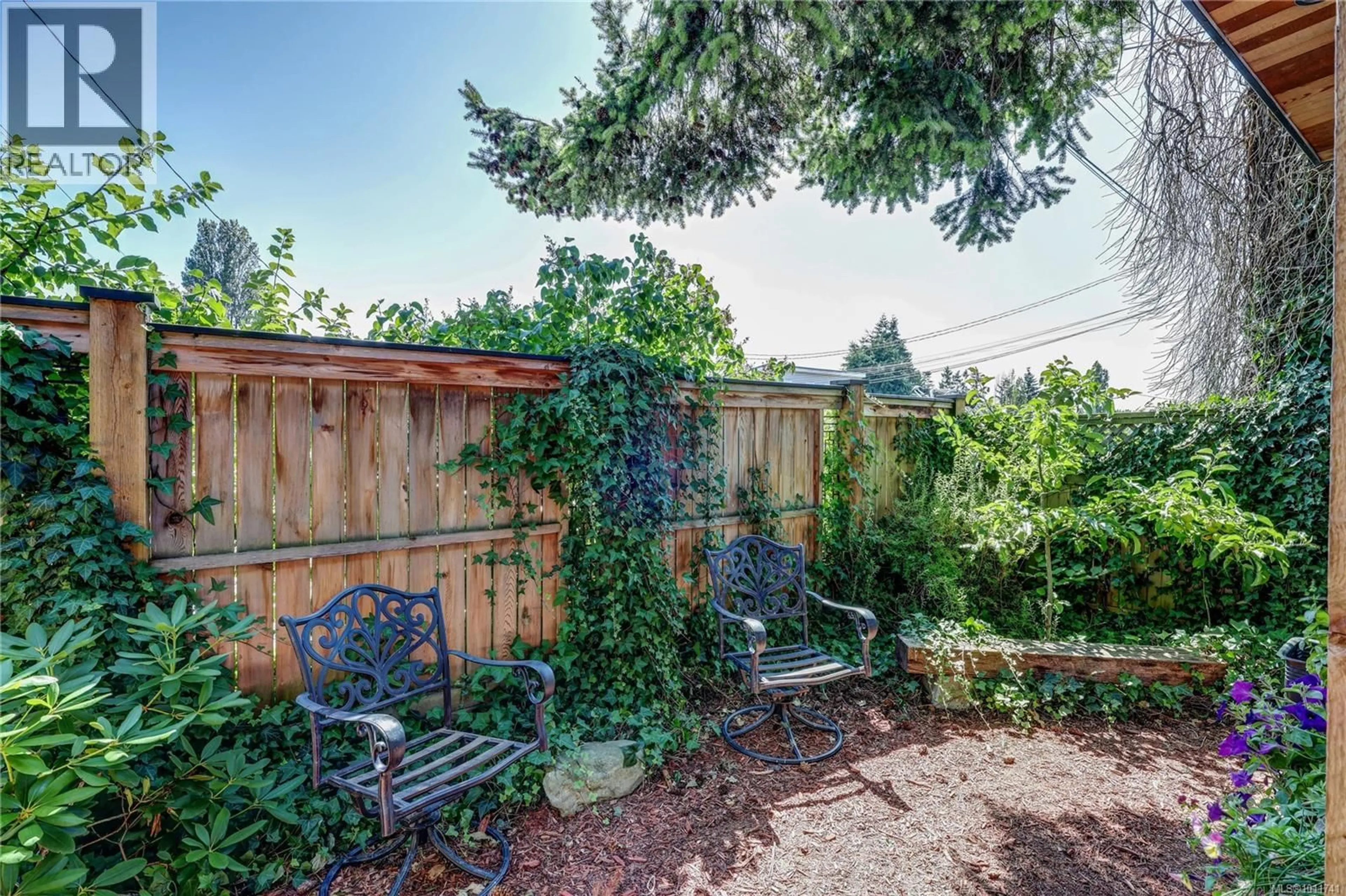 Patio, street for 93 ASHLAR AVENUE, Nanaimo British Columbia V9R3P3