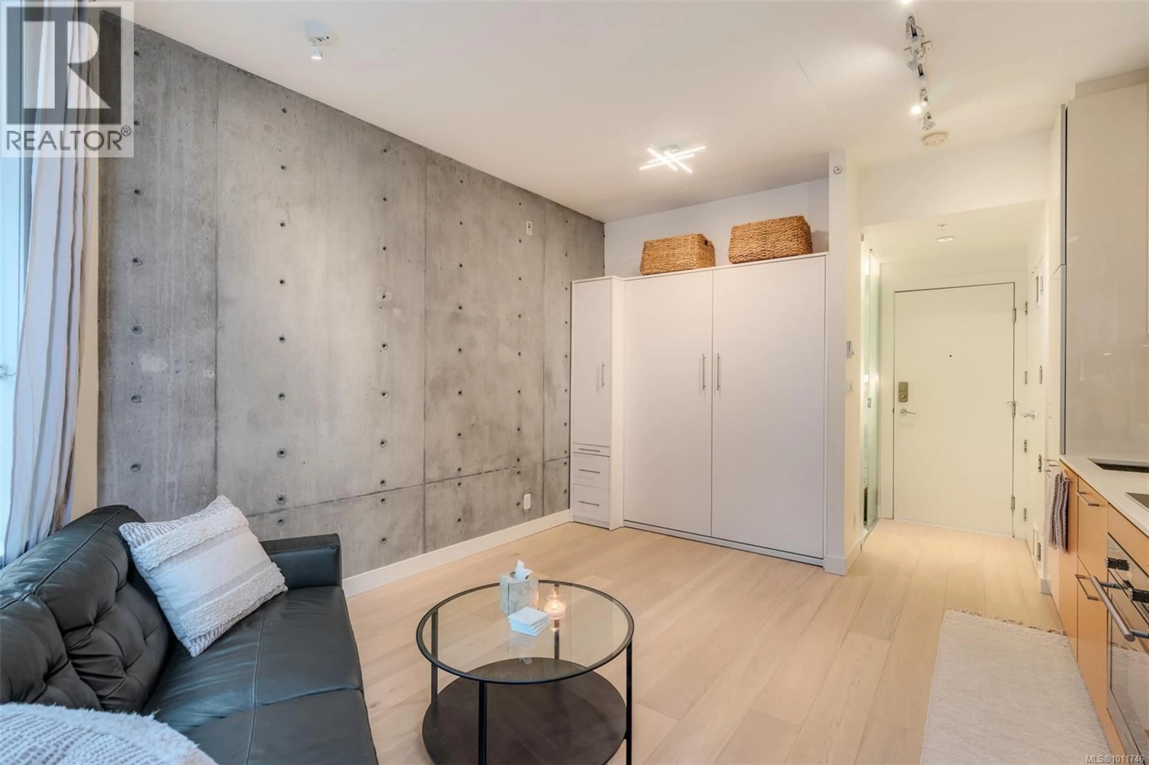 Unknown for 102 - 456 PANDORA AVENUE, Victoria British Columbia V8W0E3