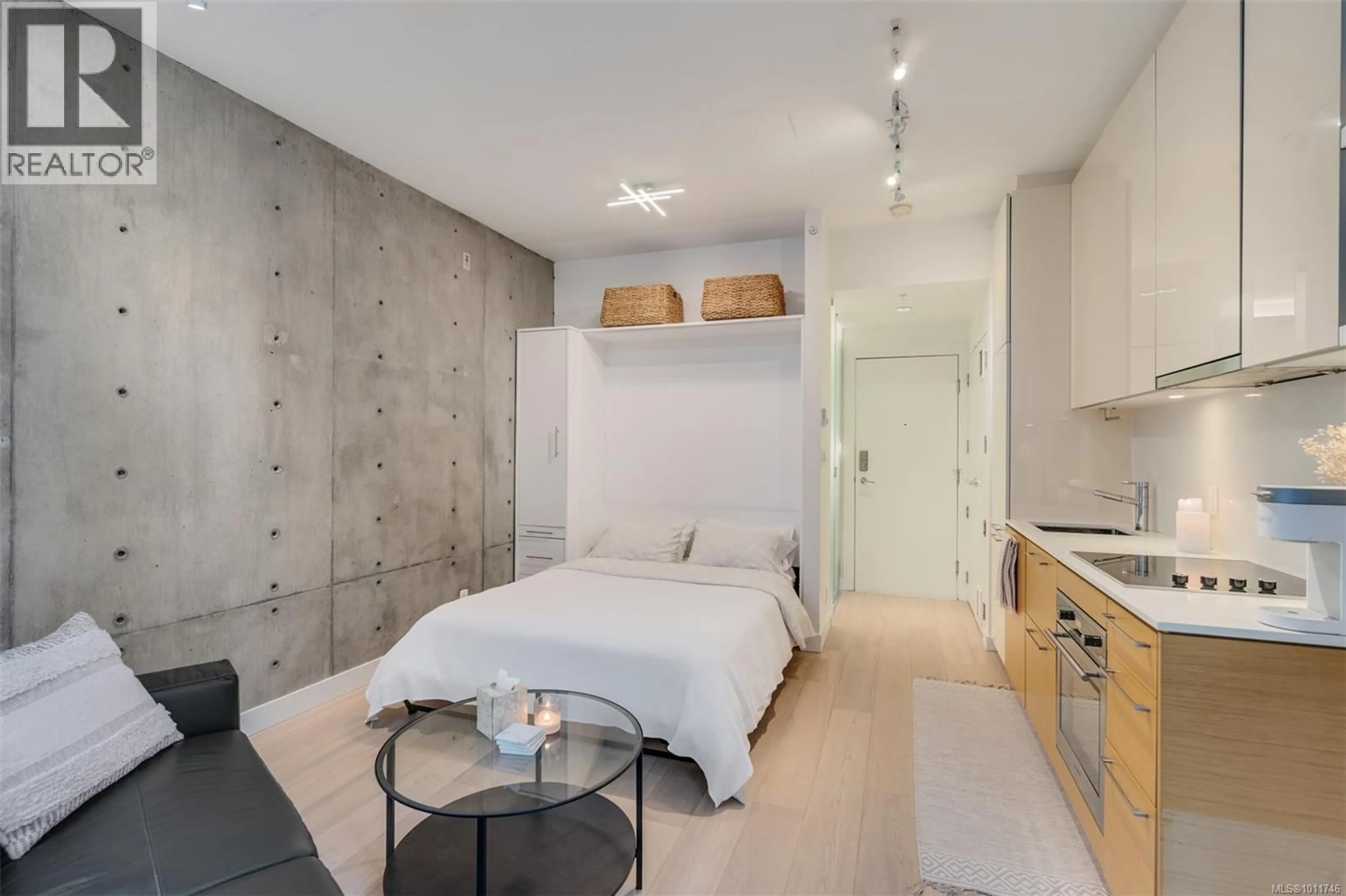 Bedroom with bed, unknown for 102 - 456 PANDORA AVENUE, Victoria British Columbia V8W0E3