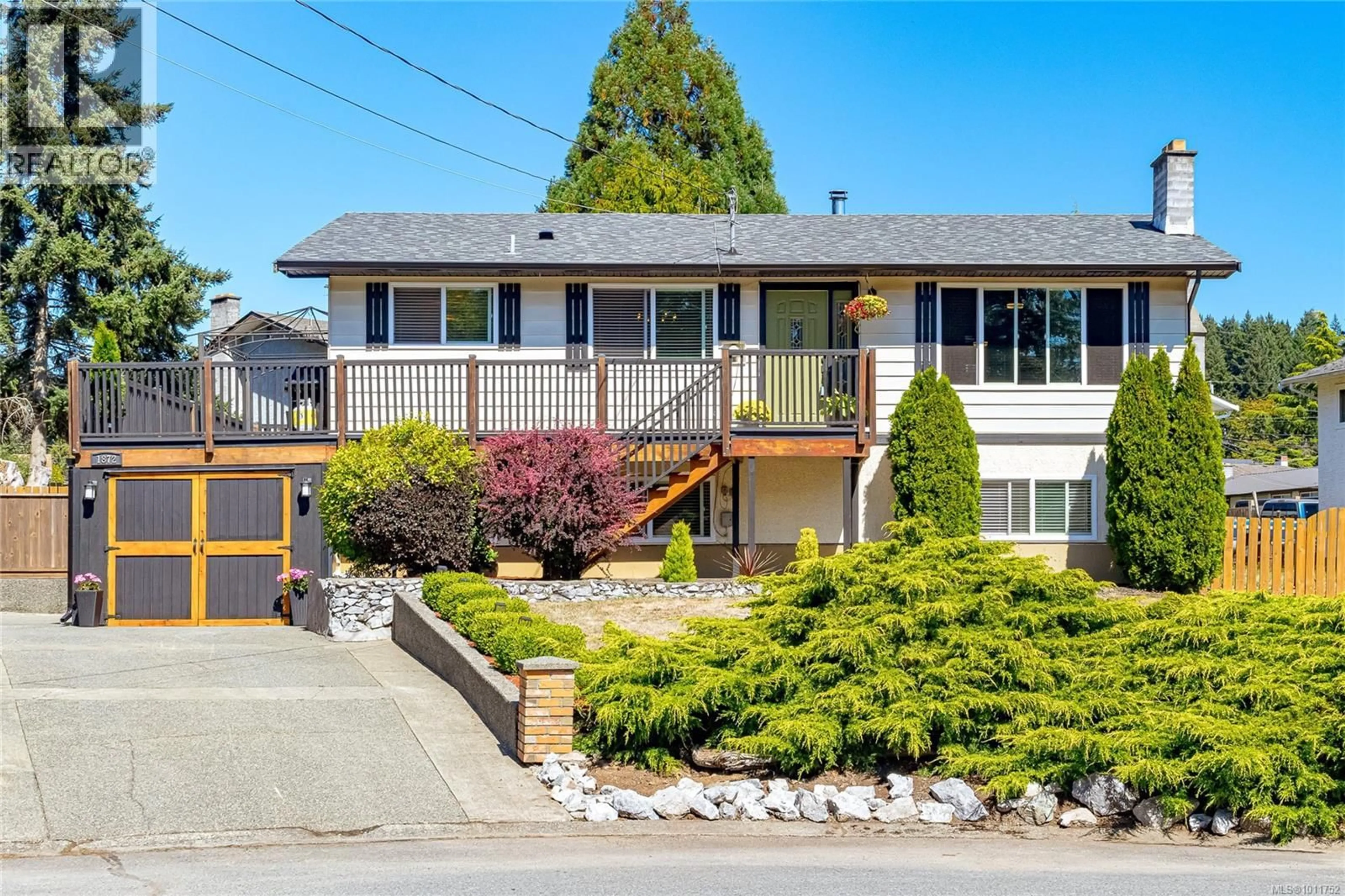 Home with vinyl exterior material, street for 1872 VALLEYVIEW PLACE, Duncan British Columbia V9L4Z1