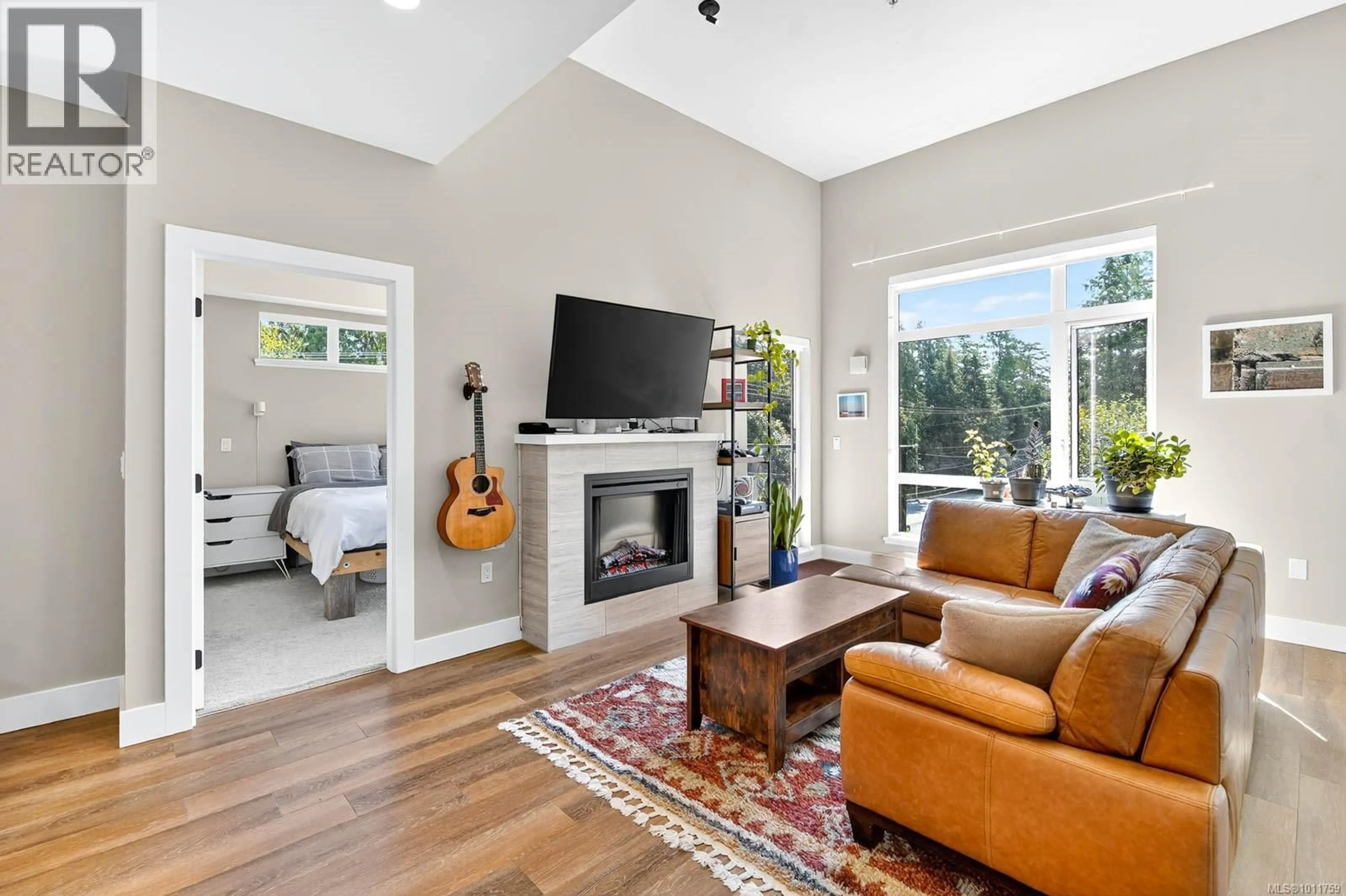 Living room with furniture, unknown for 302 - 700 YEW WOOD ROAD, Tofino British Columbia V0R2Z0