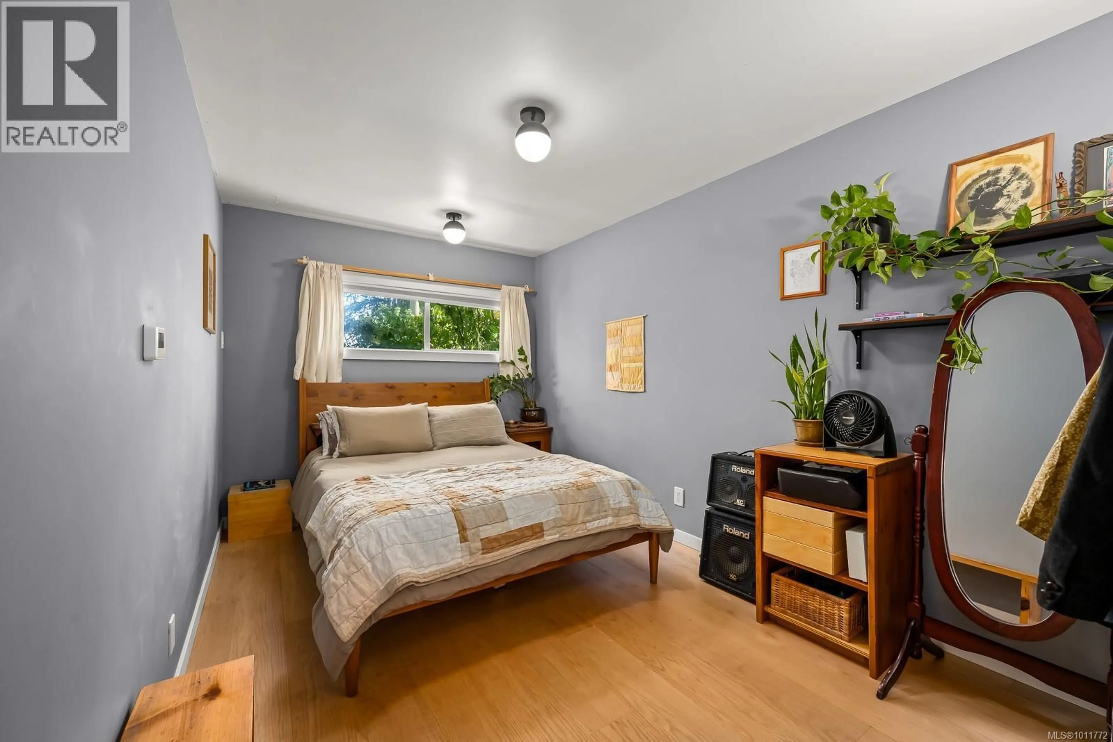 Bedroom with bed, unknown for 1261 14TH STREET, Courtenay British Columbia V9N1X1