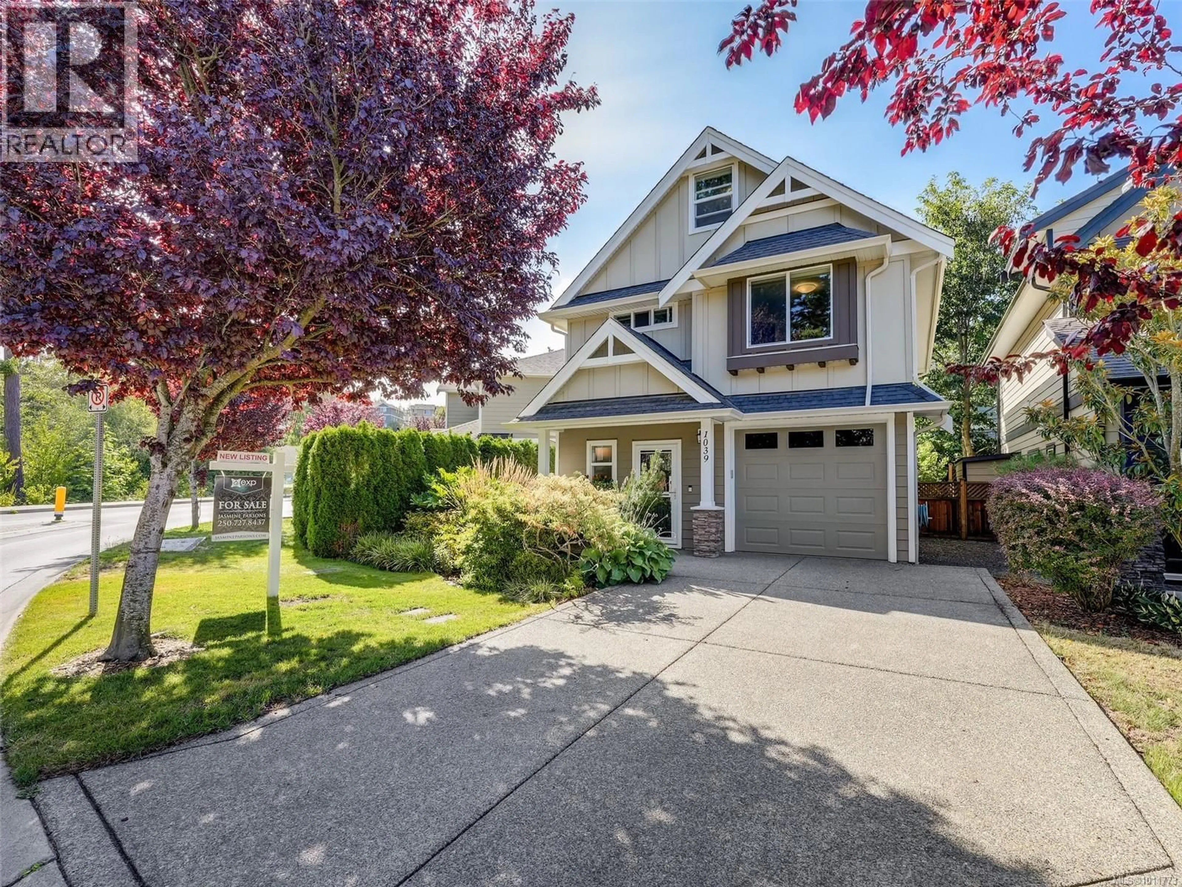 Home with vinyl exterior material, street for 1039 BRAEBURN AVENUE, Langford British Columbia V9C0H8