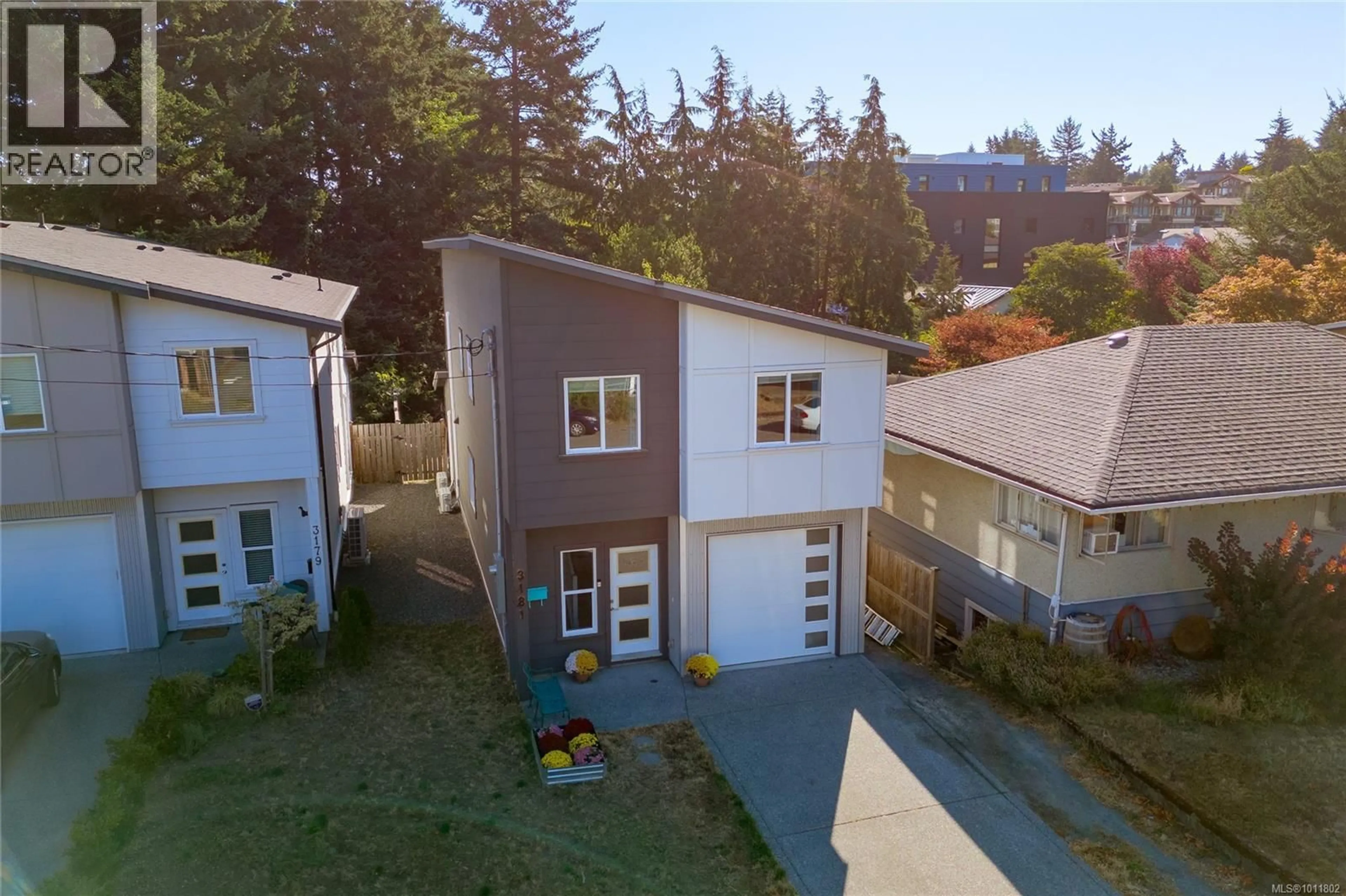 A pic from outside/outdoor area/front of a property/back of a property/a pic from drone, street for 3181 AYTON PLACE, Langford British Columbia V9B4C3