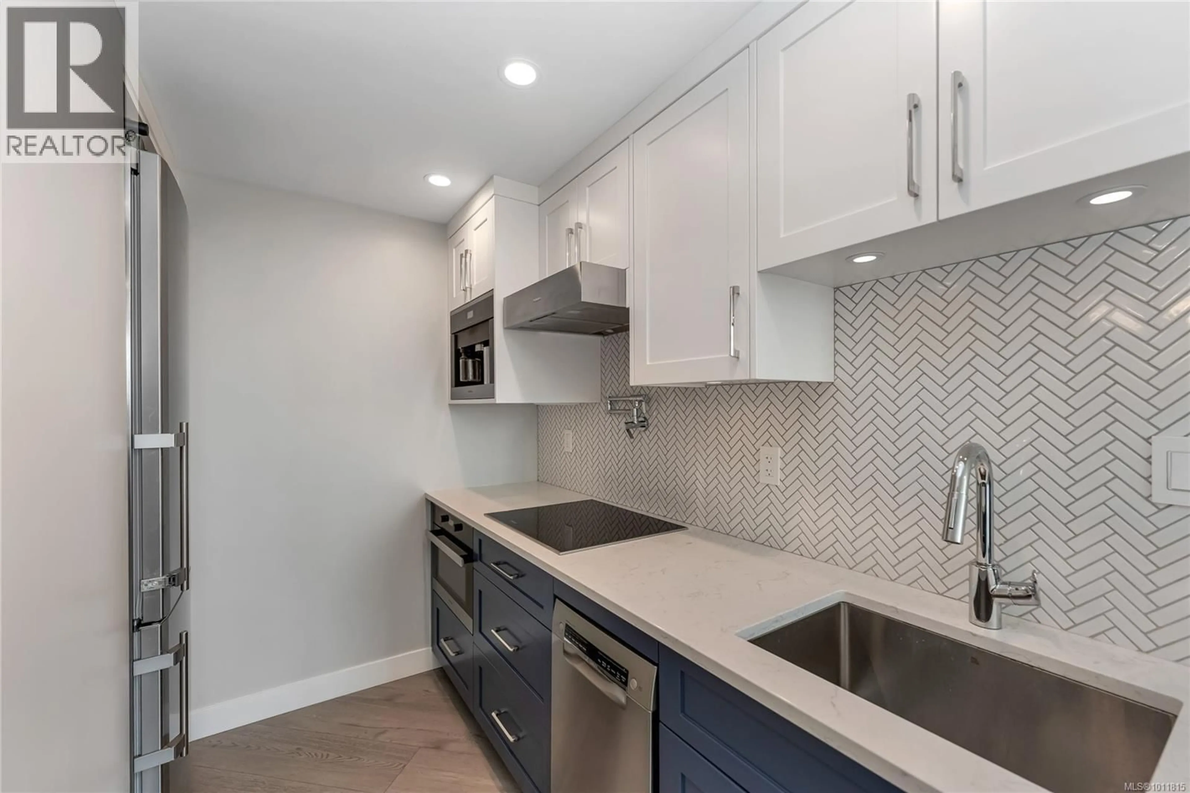 Unknown for 804 - 930 YATES STREET, Victoria British Columbia V8V4Z3