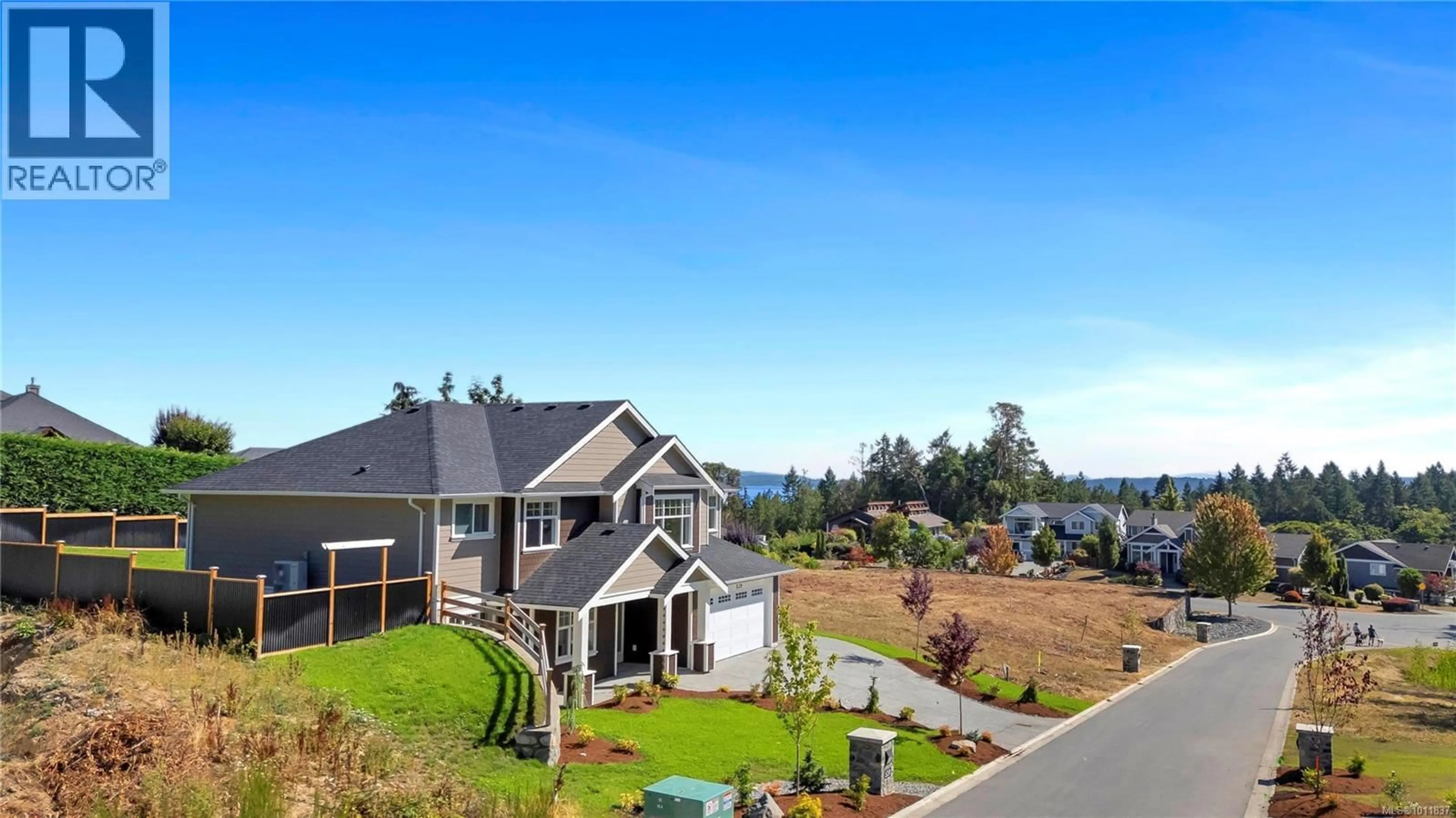A pic from outside/outdoor area/front of a property/back of a property/a pic from drone, water/lake/river/ocean view for 539 BICKFORD WAY, Mill Bay British Columbia V8H1H7