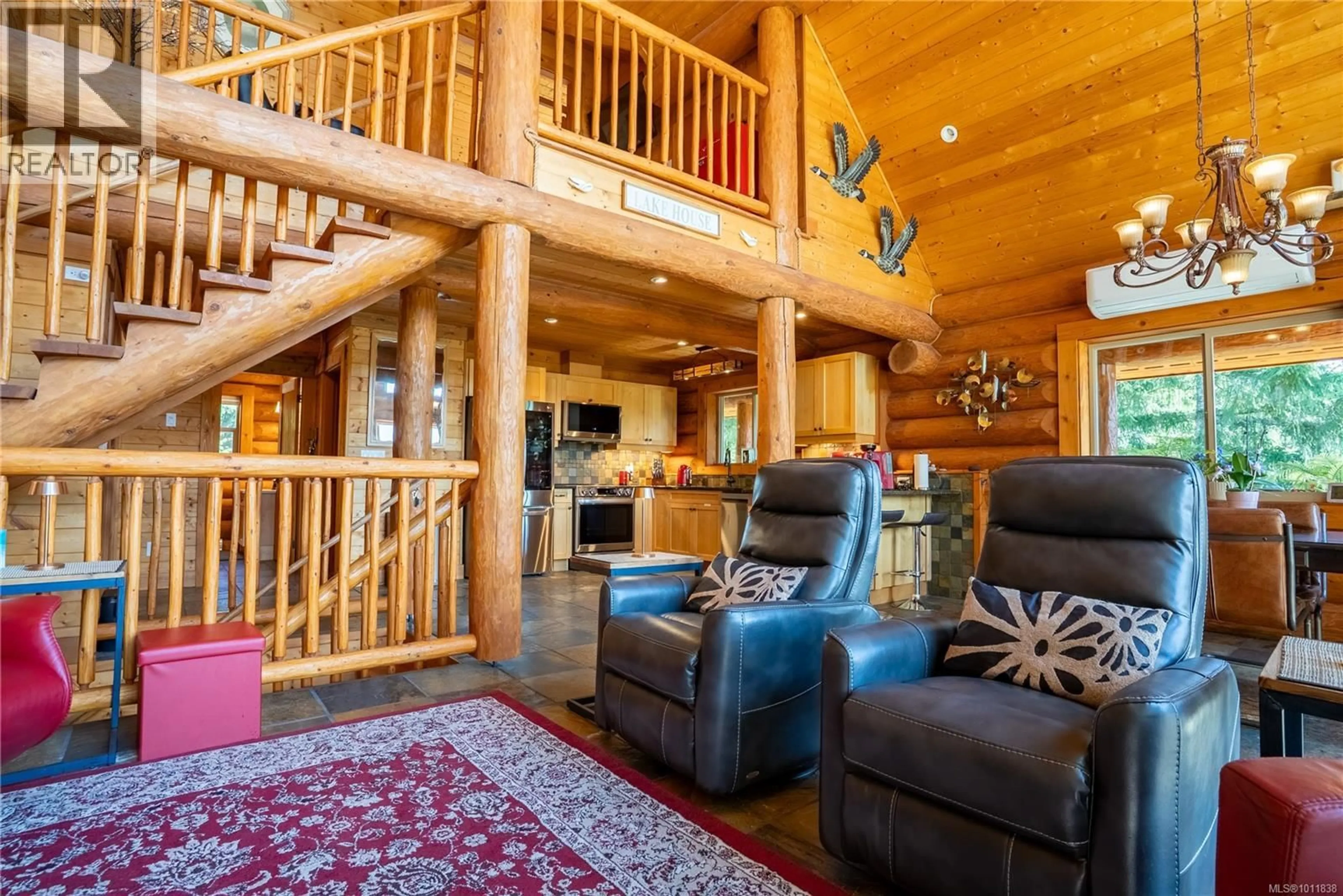 Indoor foyer for 9215 KESTREL DRIVE, Lake Cowichan British Columbia V0R2G1