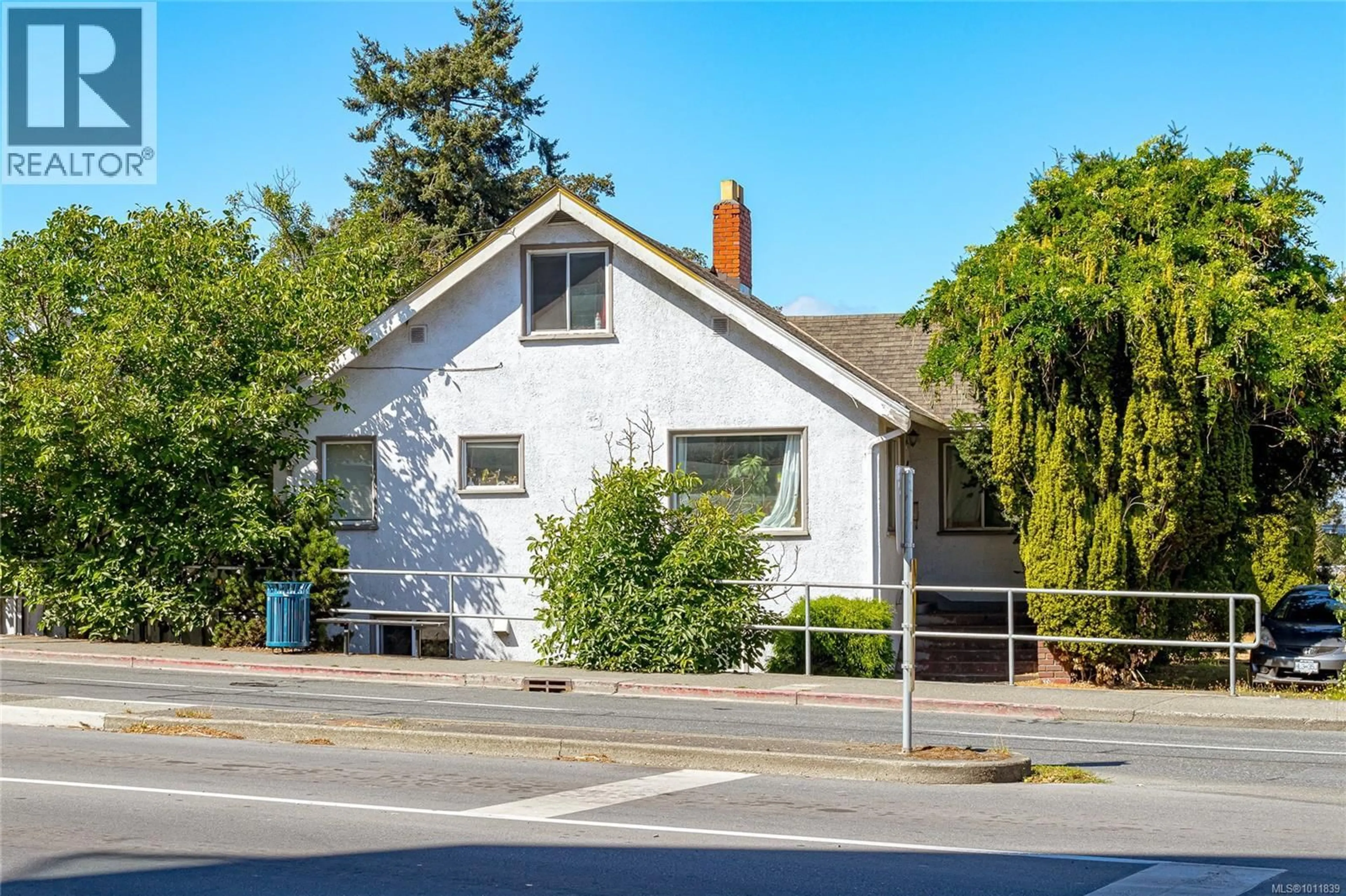 Unknown for 1237 HILLSIDE AVENUE, Victoria British Columbia V8T2B1