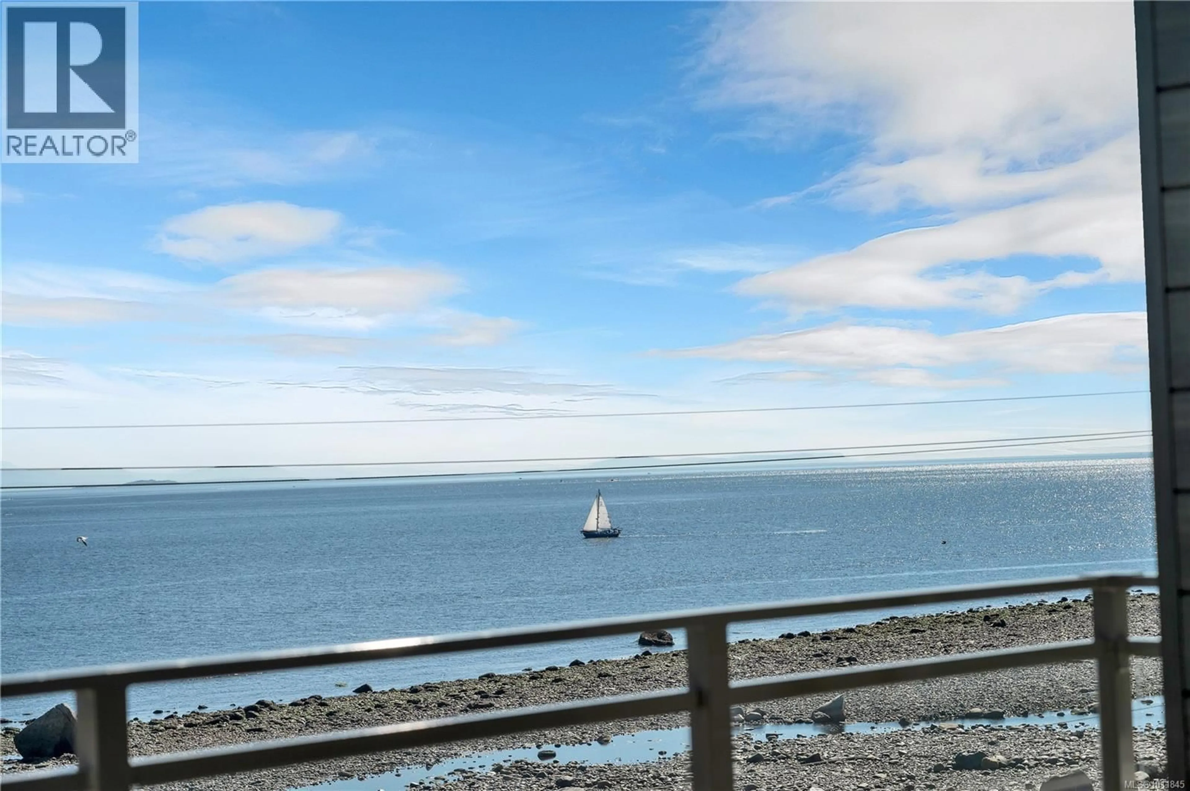 Blurry image for 402 - 536 ISLAND HIGHWAY SOUTH, Campbell River British Columbia V9W1A5