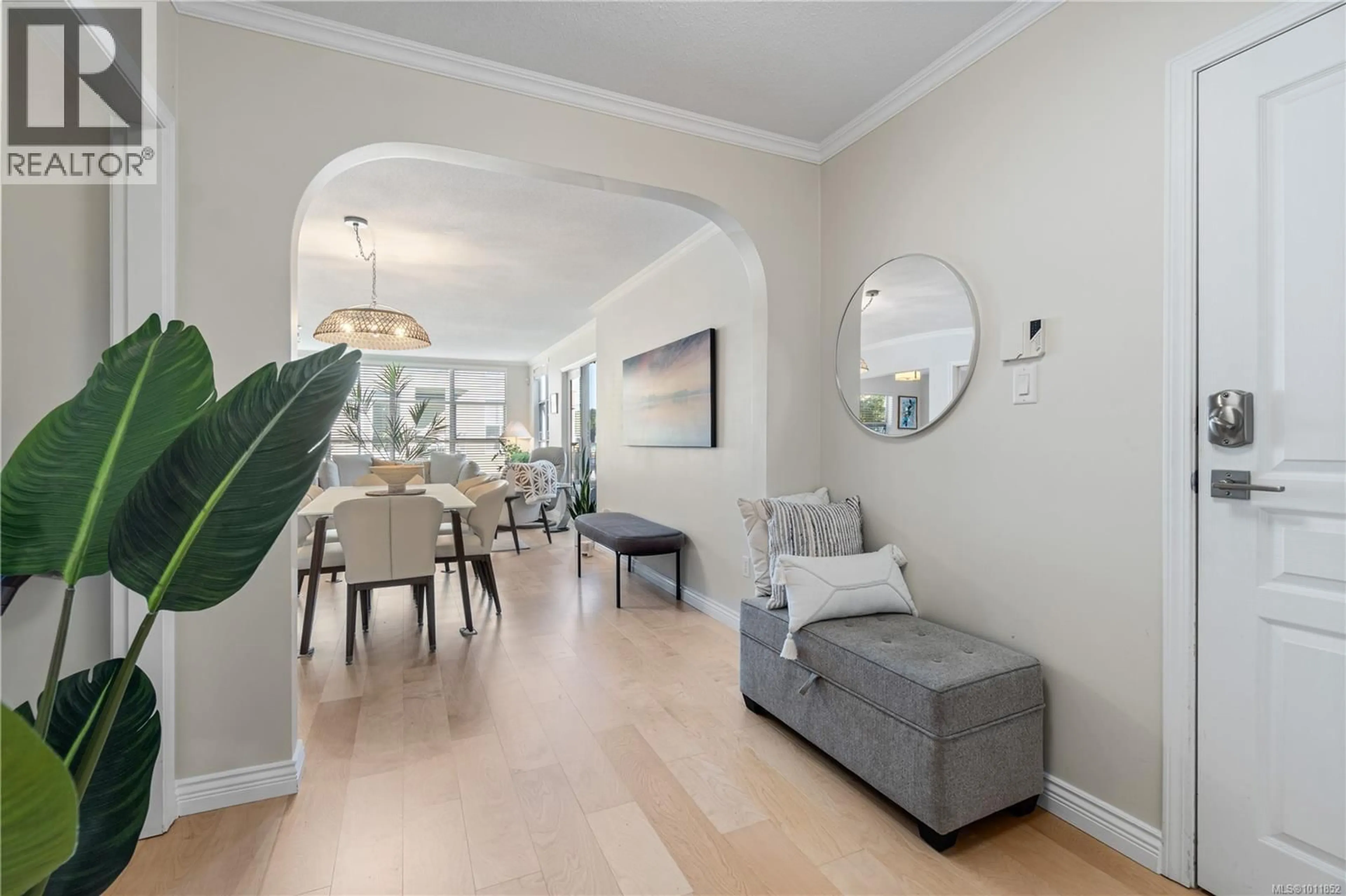 Living room with furniture, unknown for 305 - 550 BLUE GIRL WAY, Nanaimo British Columbia V9S5T6