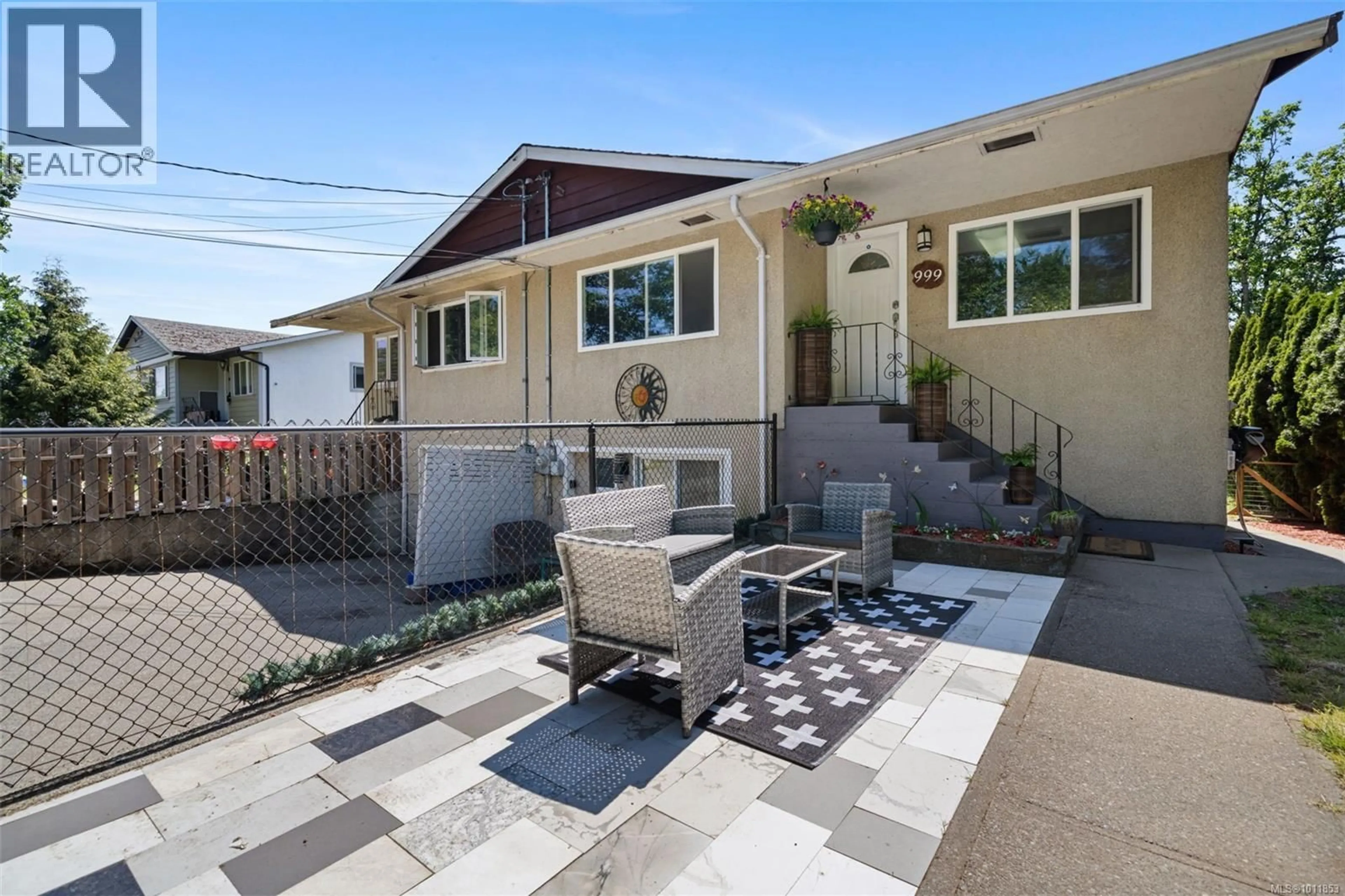 Patio, street for 999 FURBER ROAD, Langford British Columbia V9B2T6