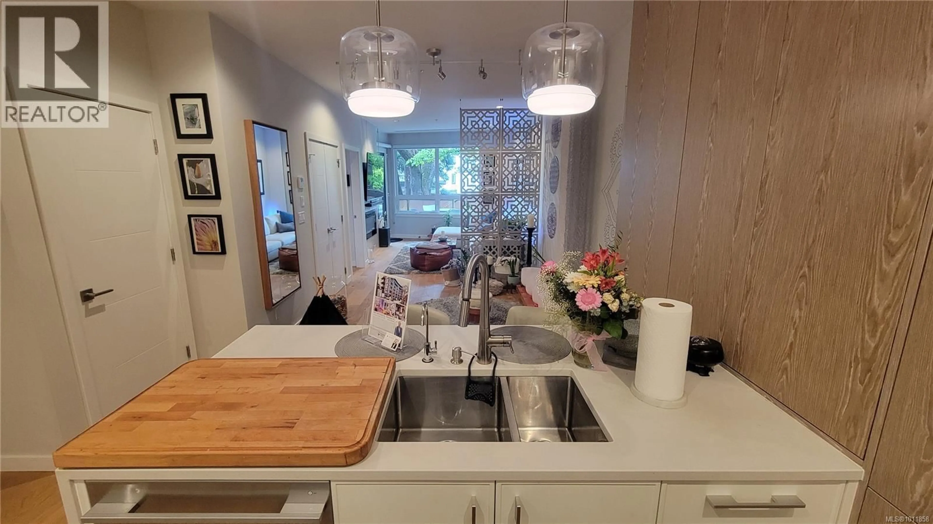 Open concept kitchen, unknown for 108 - 1201 FORT STREET, Victoria British Columbia V8V0G1