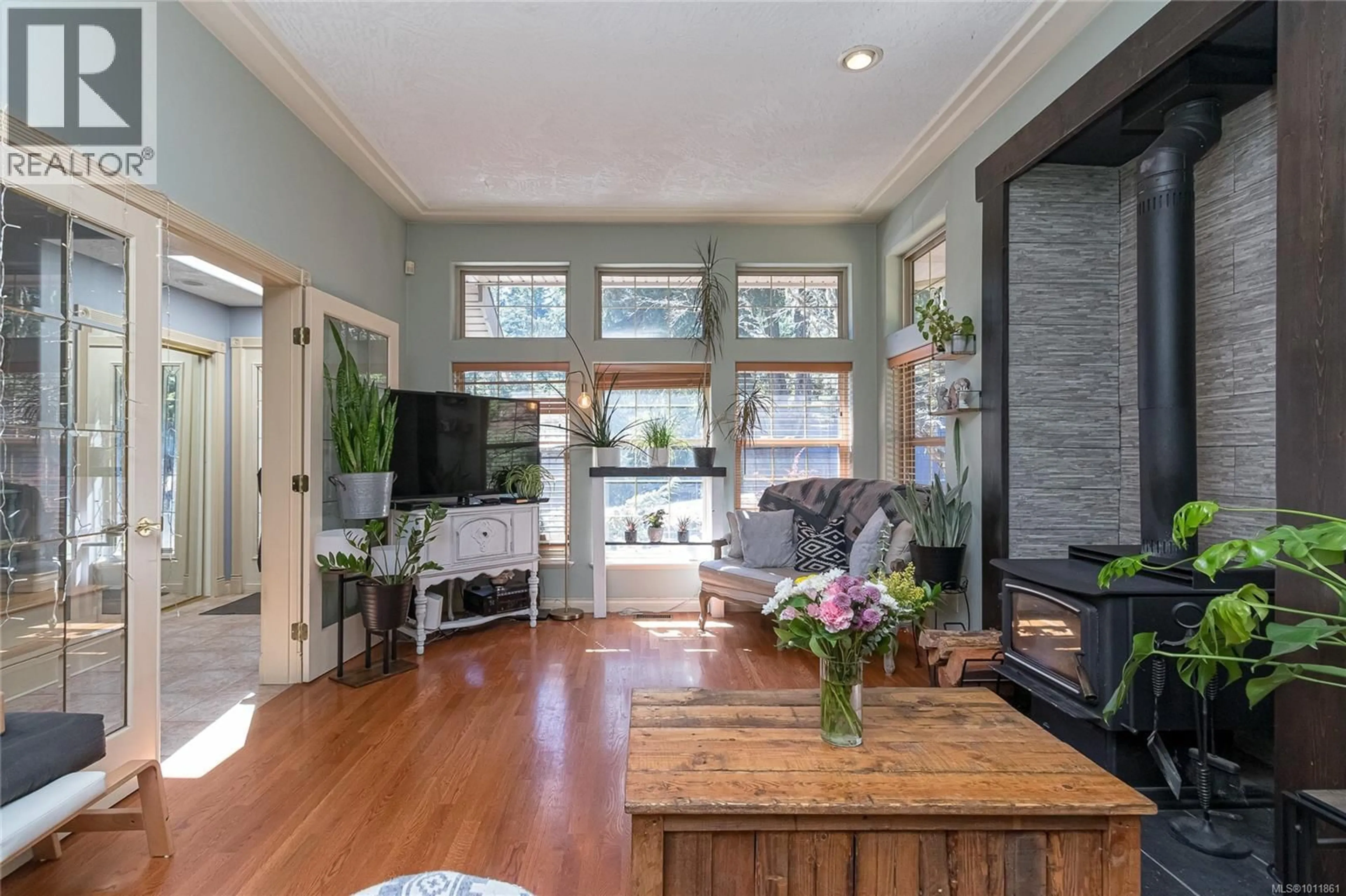 Living room with furniture, unknown for 4875 AMBIENCE PLACE, Sooke British Columbia V9Z1C5