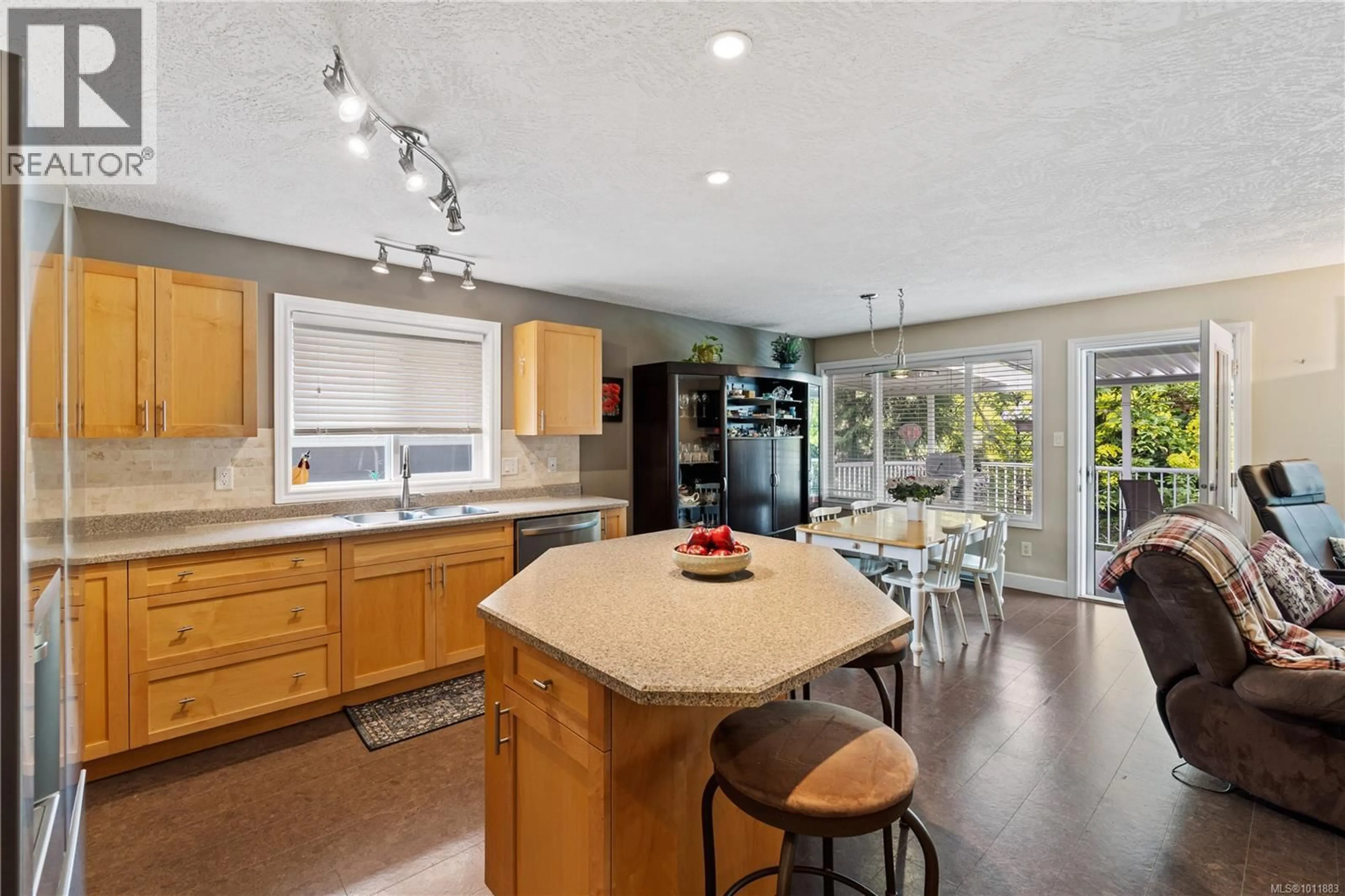 Open concept kitchen, unknown for 5524 AVRO WAY, Nanaimo British Columbia V9T4Z3