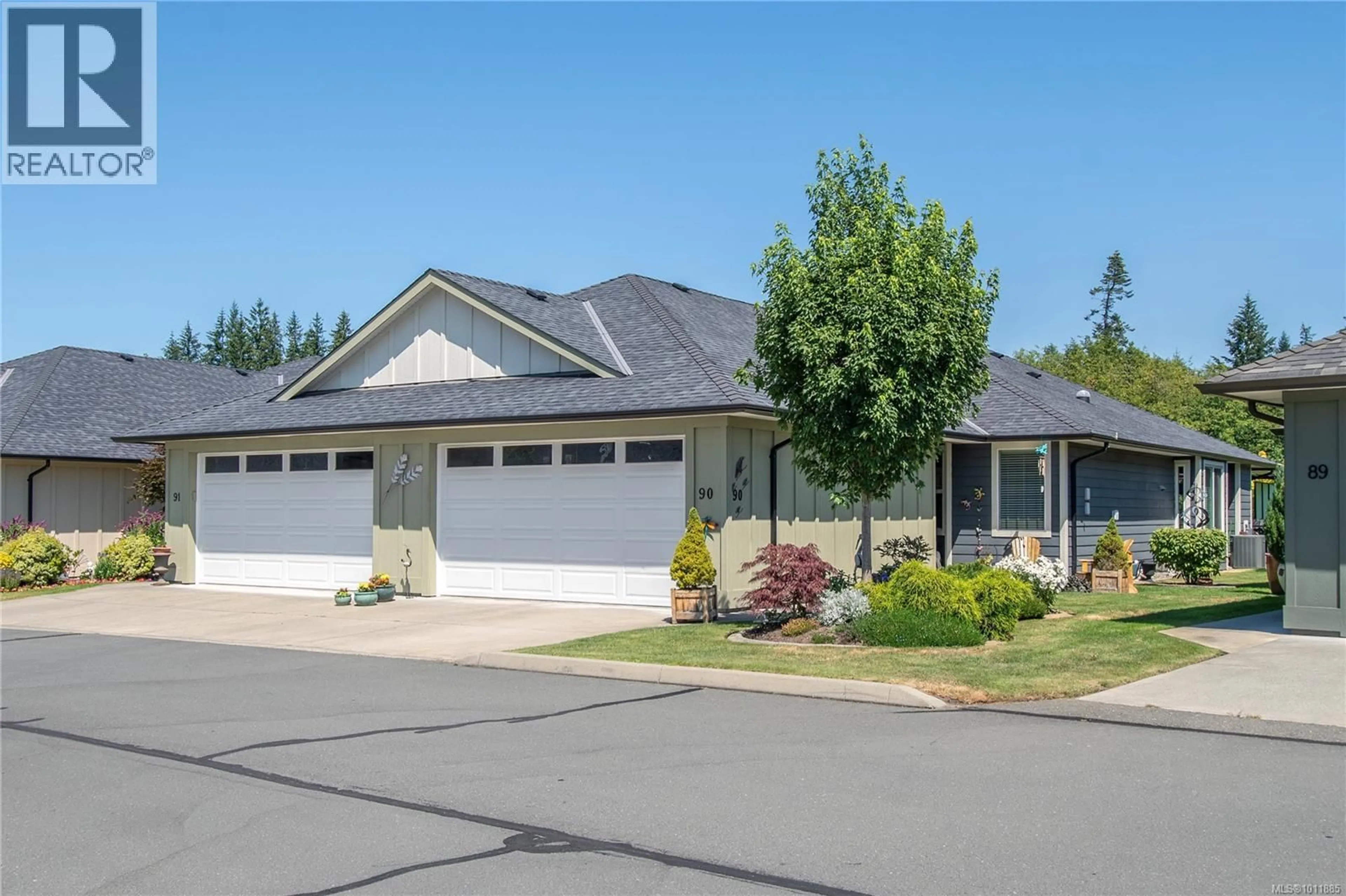 Home with vinyl exterior material, street for 90 - 2006 SIERRA DRIVE, Campbell River British Columbia V9H1V6
