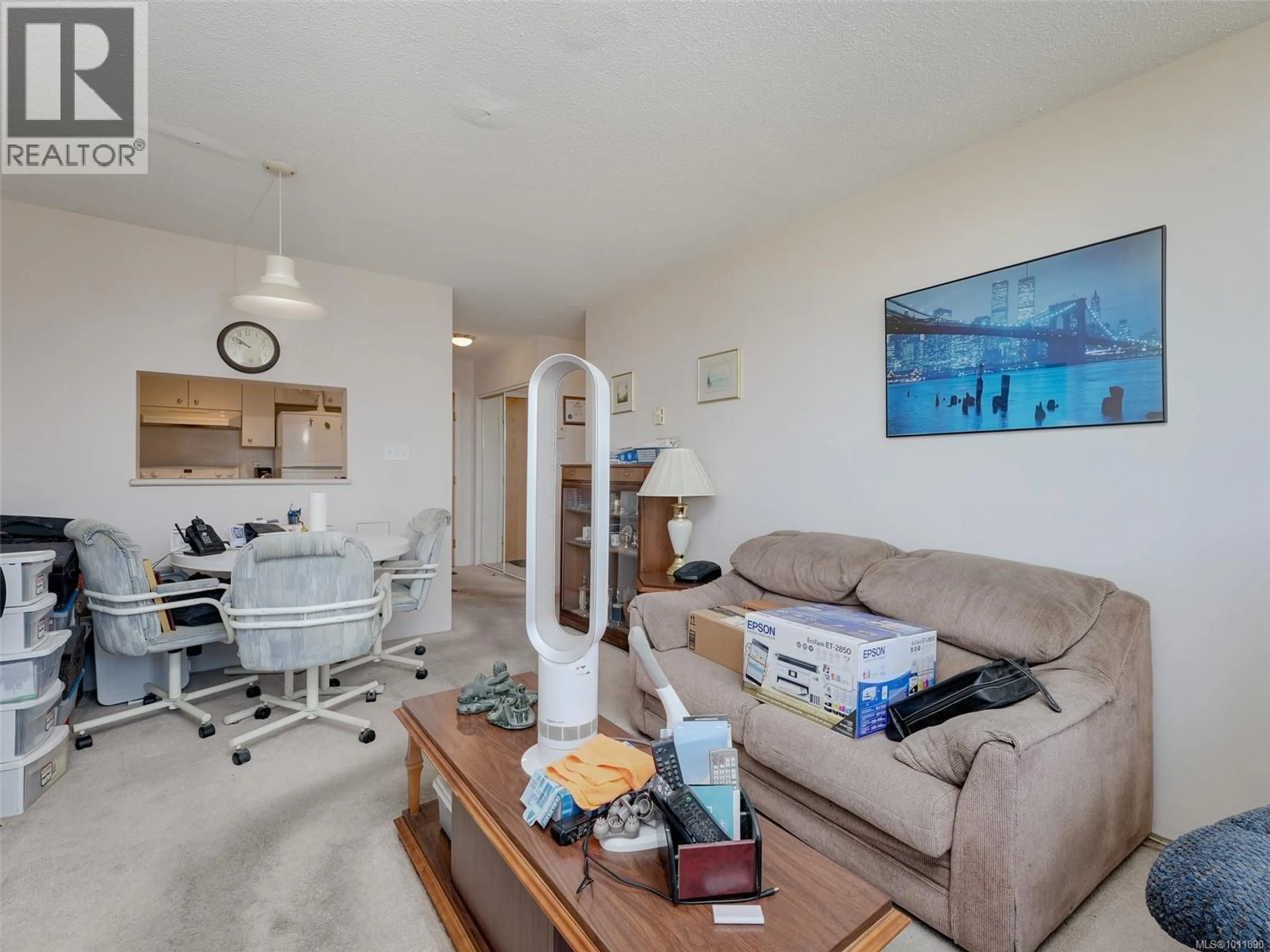 Living room with furniture, unknown for 1010 - 835 VIEW STREET, Victoria British Columbia V8X3L6