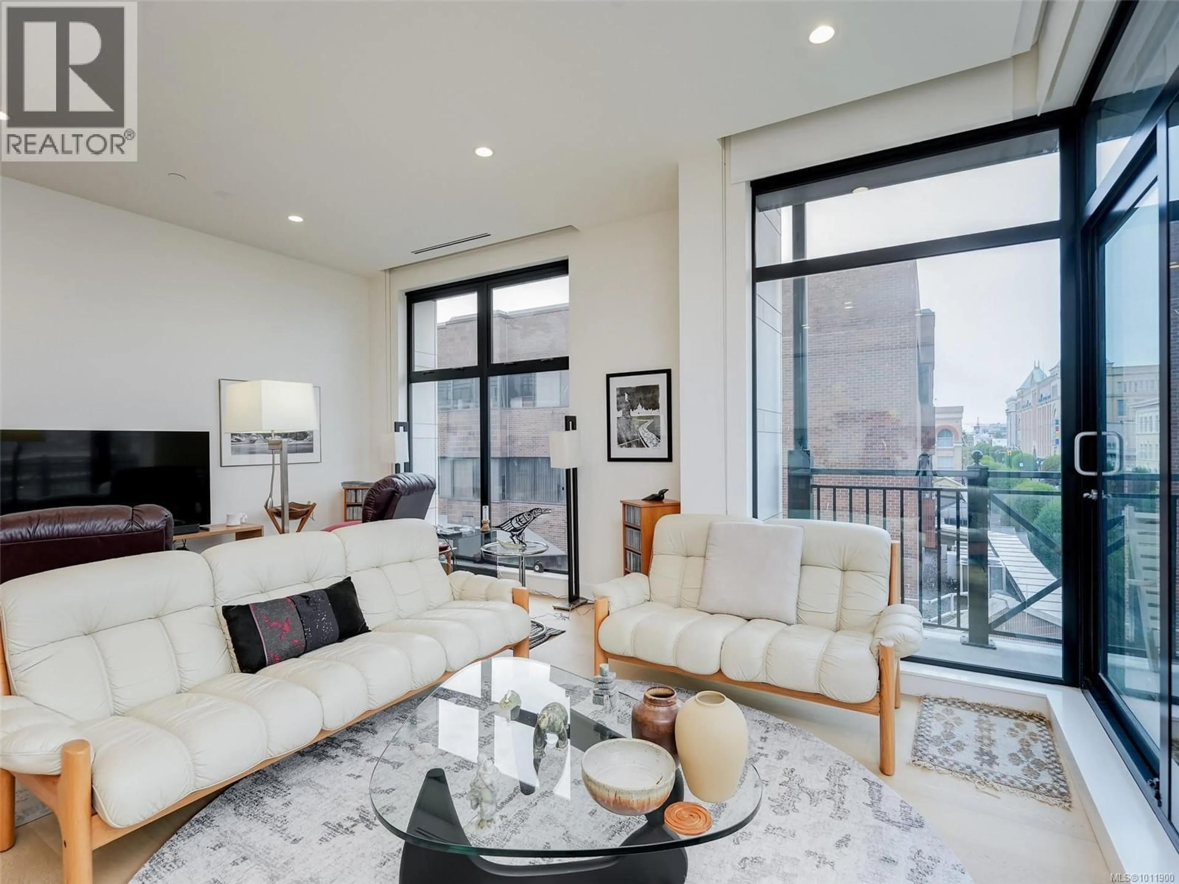 Living room with furniture, unknown for 403 - 888 GOVERNMENT STREET, Victoria British Columbia V8W0G5