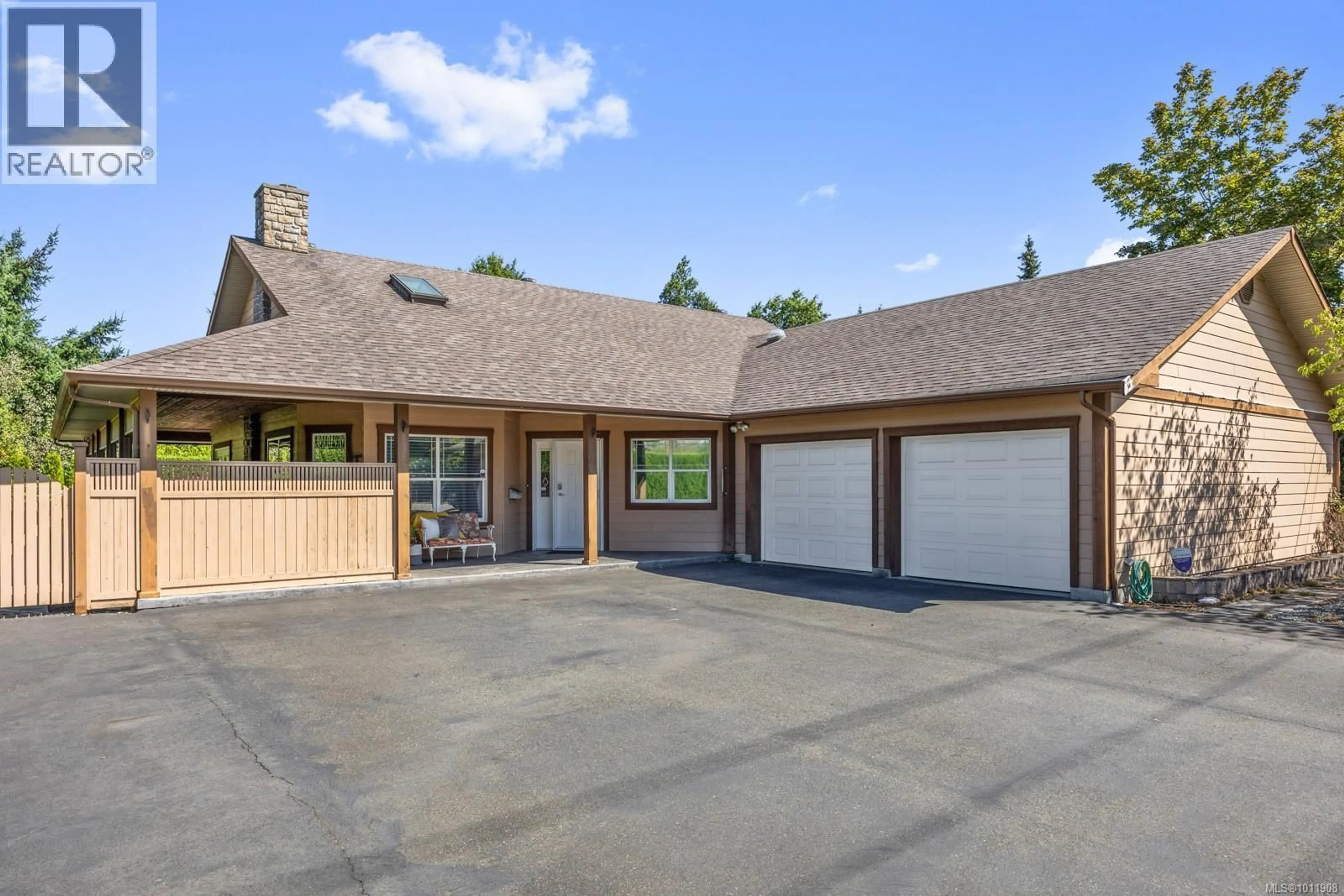 Indoor garage for 1680 GUTHRIE ROAD, Comox British Columbia V9M1A7