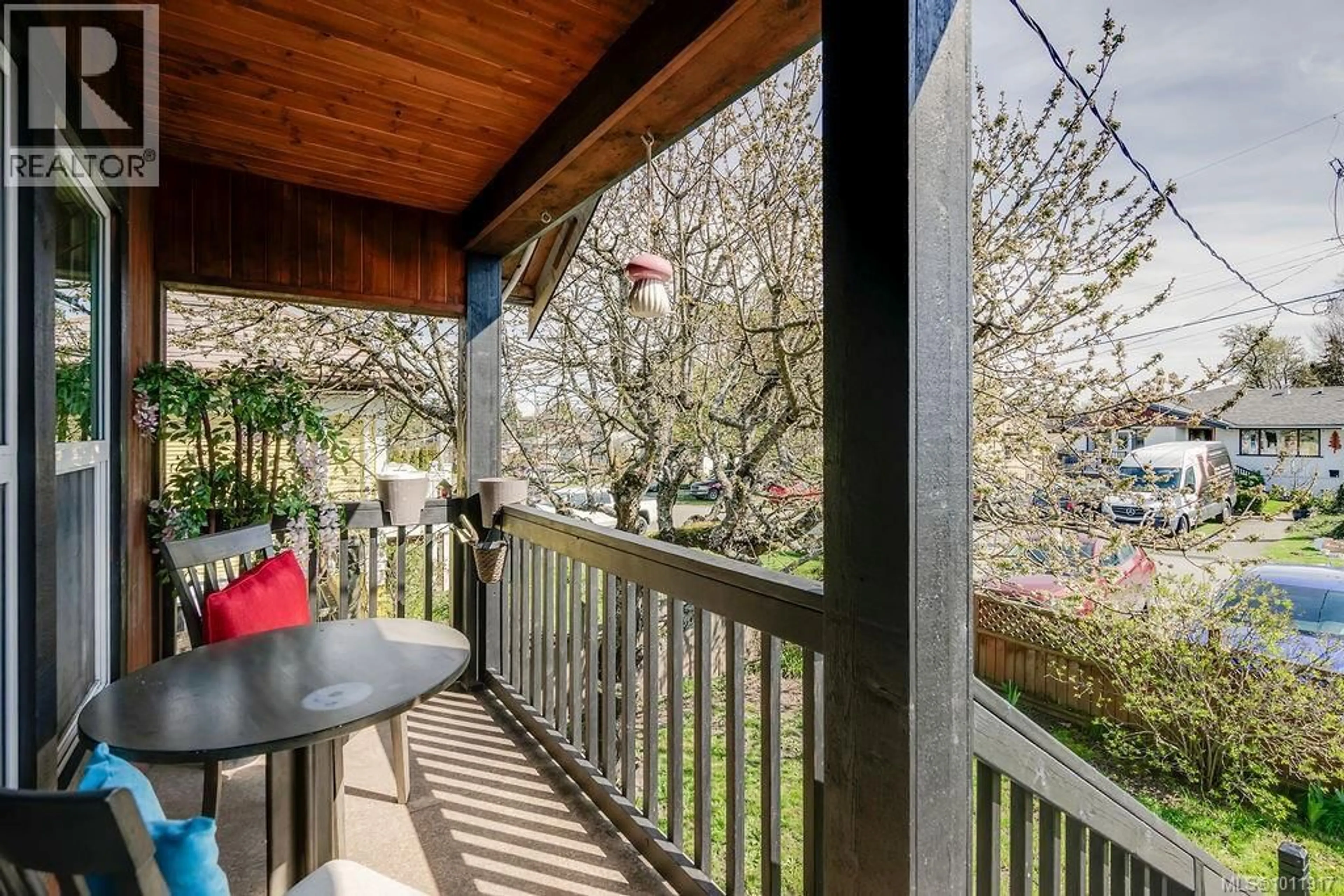 Patio, unknown for 3222 MILLGROVE STREET, Saanich British Columbia V8Z3V5