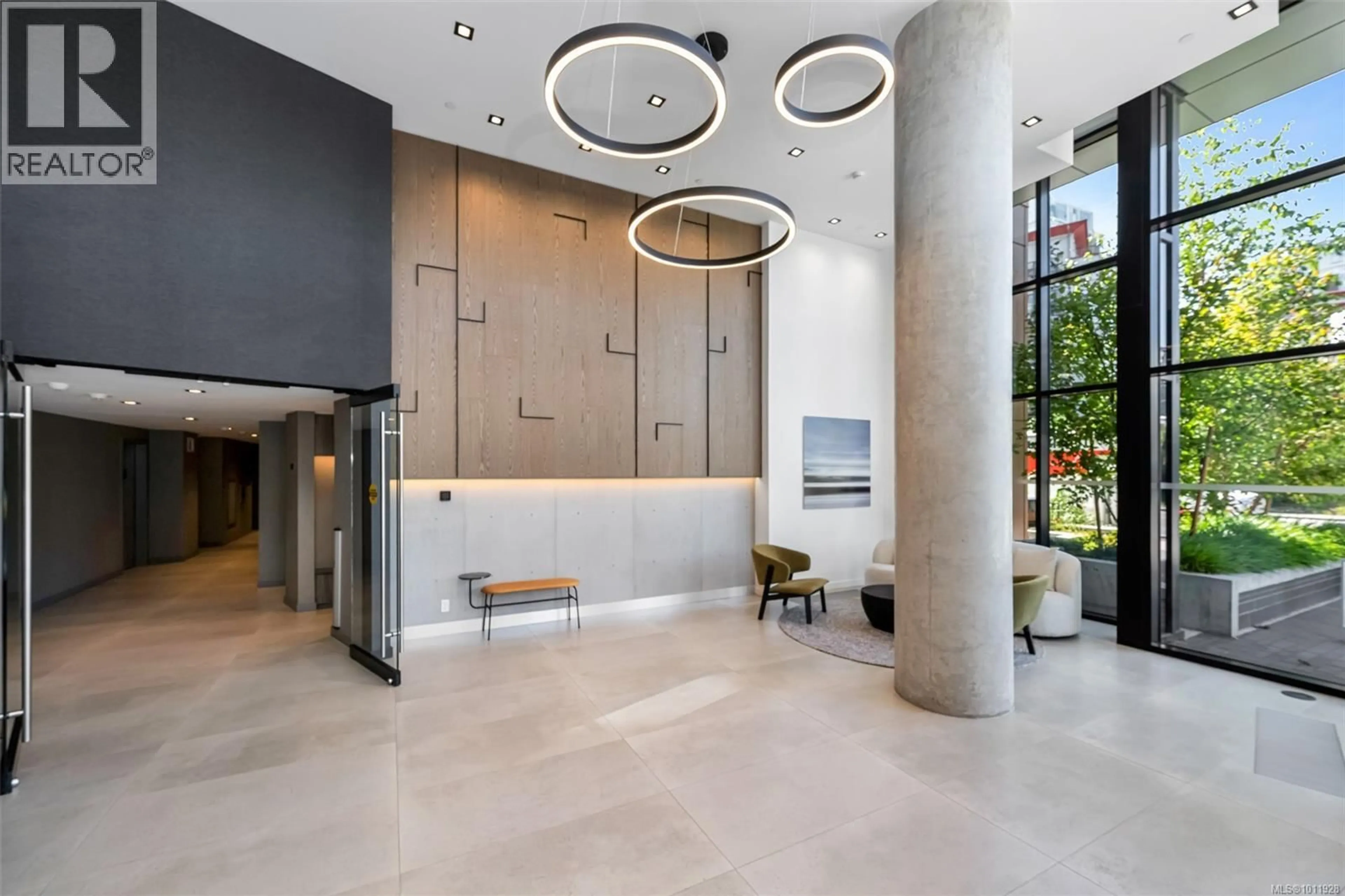 Lobby for 1108 - 363 TYEE ROAD, Victoria British Columbia V9A0B5