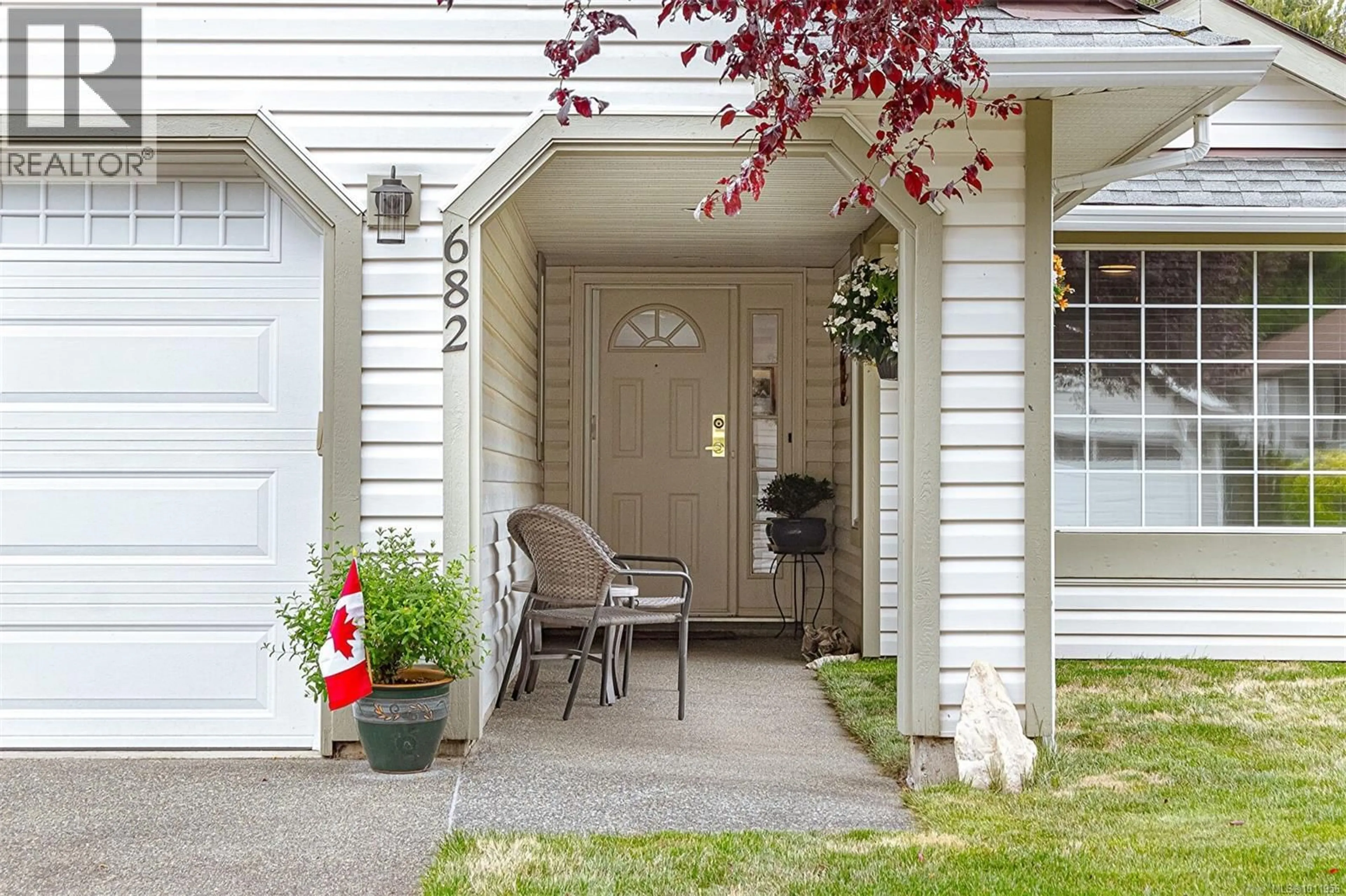 Indoor entryway for 682 PINERIDGE DRIVE, Cobble Hill British Columbia V8H0K8