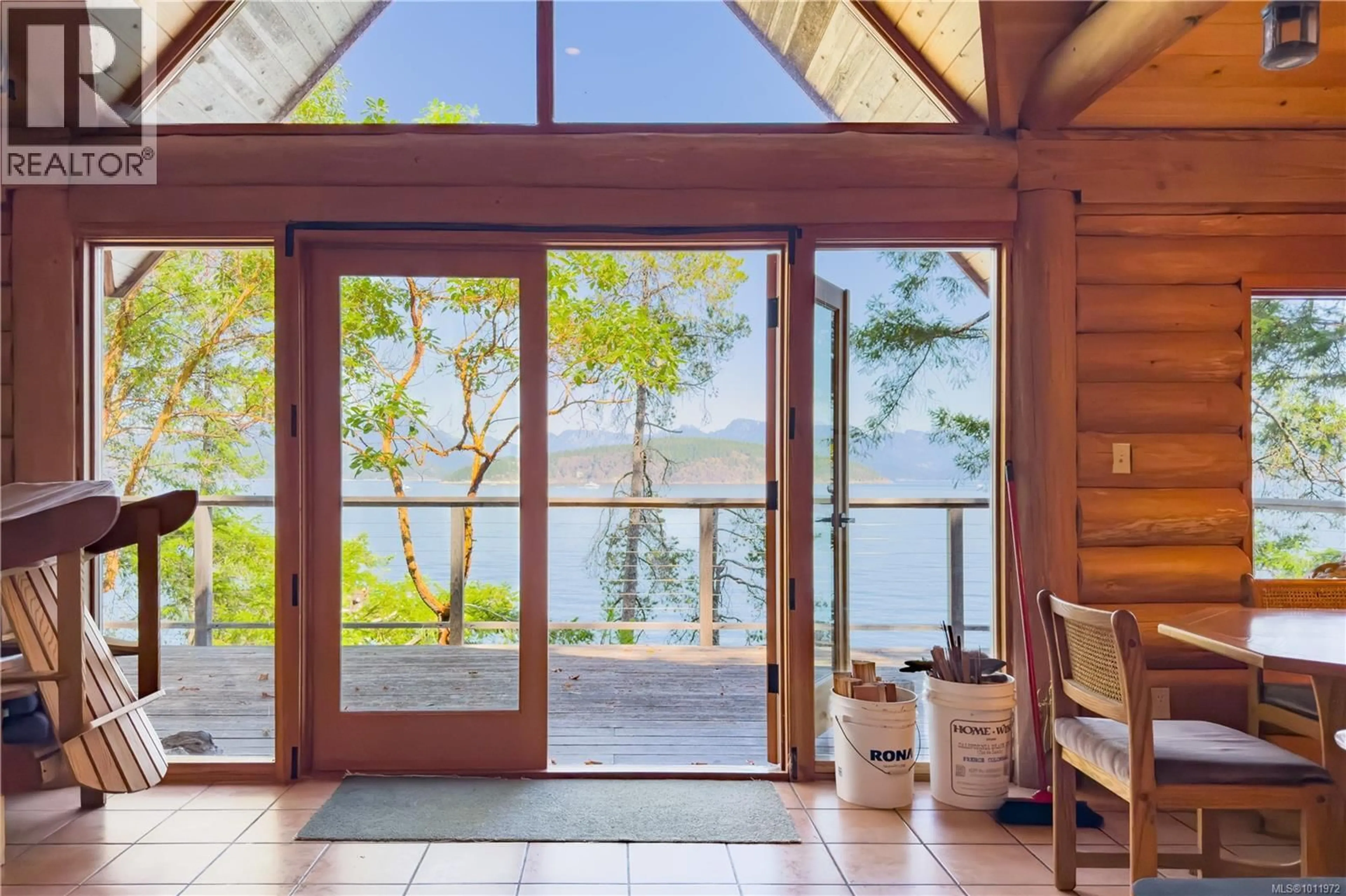 Indoor entryway for 1799 TIBER BAY ROAD, Cortes Island British Columbia V0P1K0