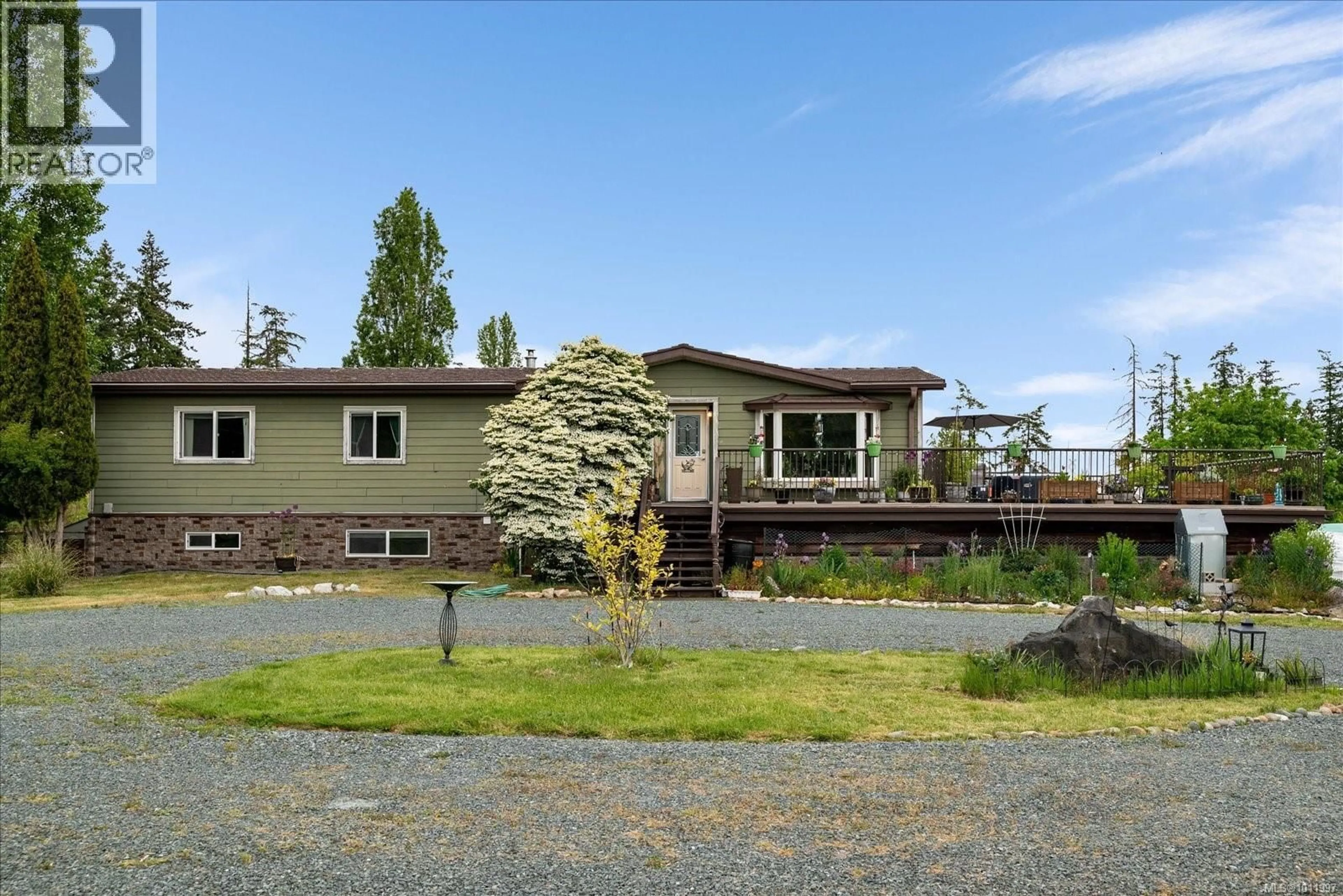 A pic from outside/outdoor area/front of a property/back of a property/a pic from drone, water/lake/river/ocean view for 1777 CECIL STREET, Crofton British Columbia V0E1R0