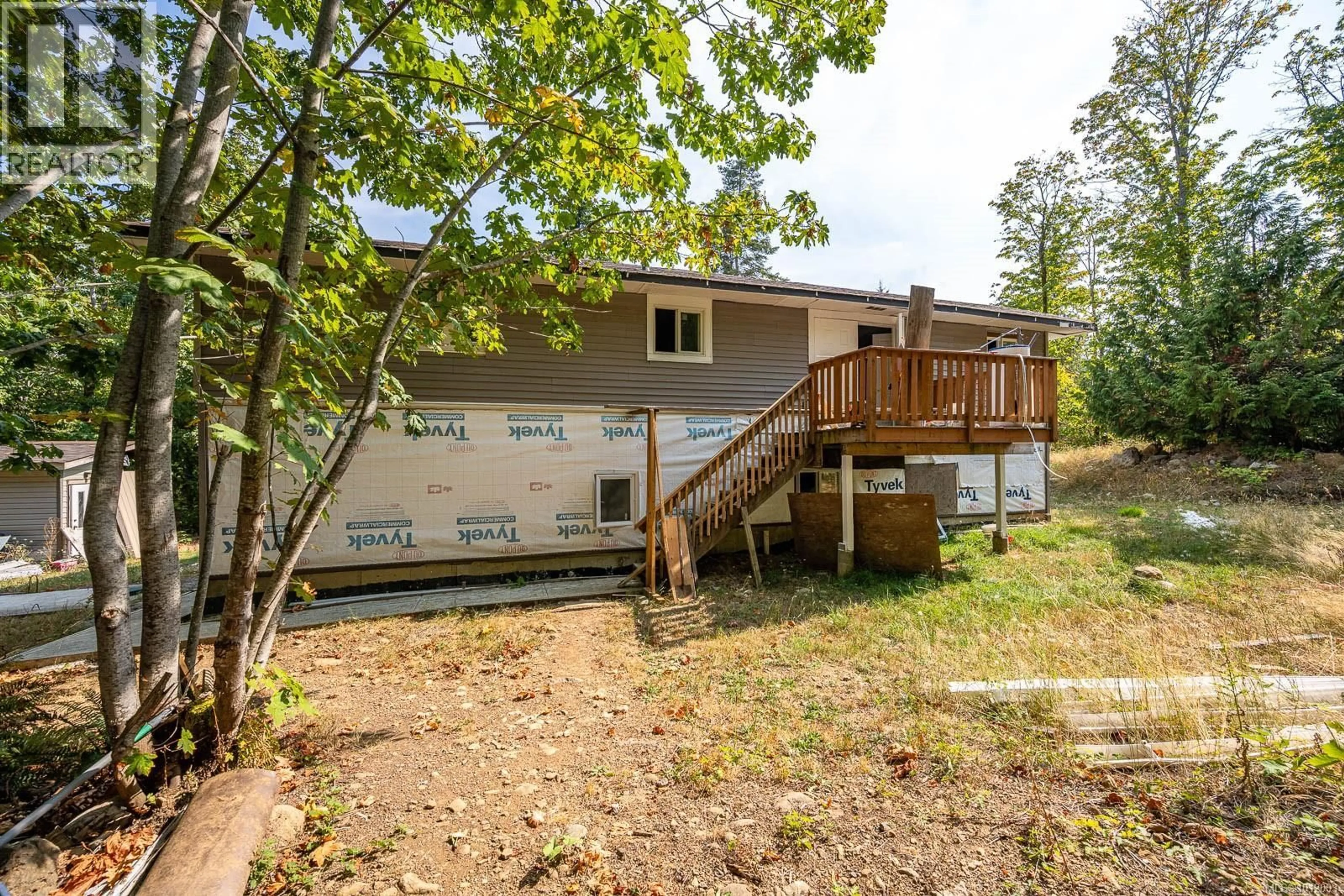 Patio, unknown for 7390 COUGAR SMITH ROAD, Fanny Bay British Columbia V0R1W0