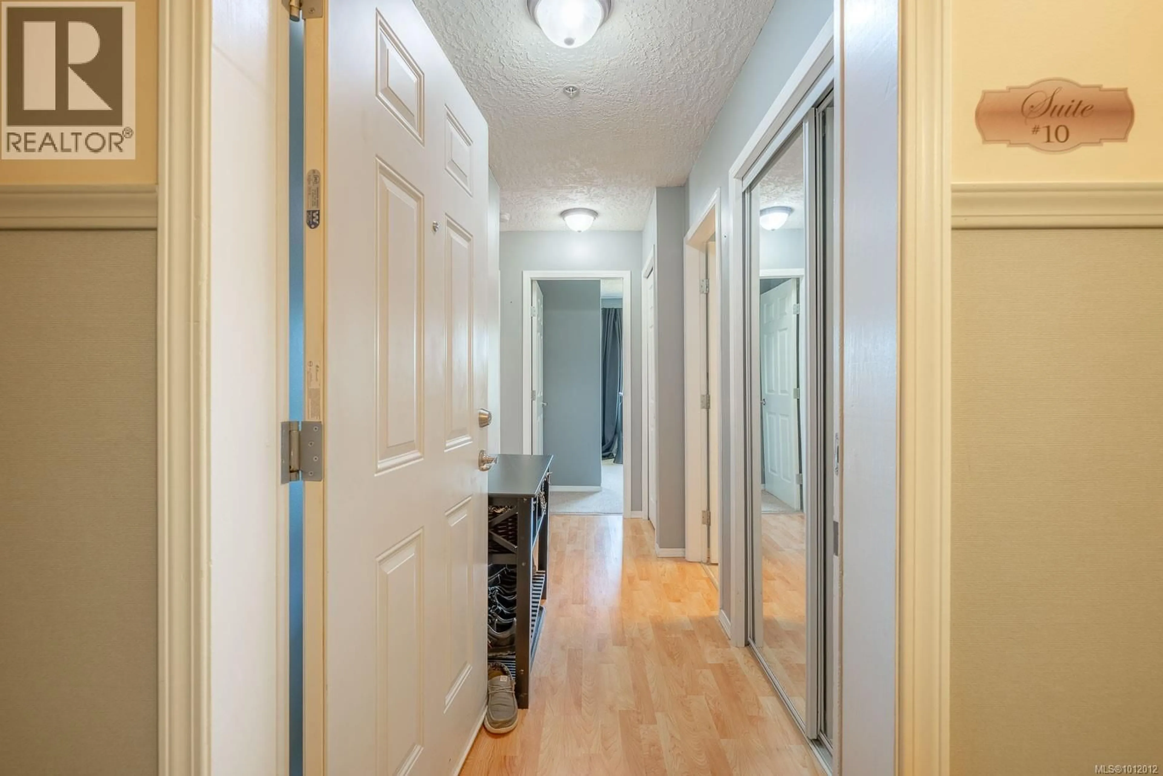 Indoor entryway for 10 - 8 WHITE STREET, Ladysmith British Columbia V9G1A9