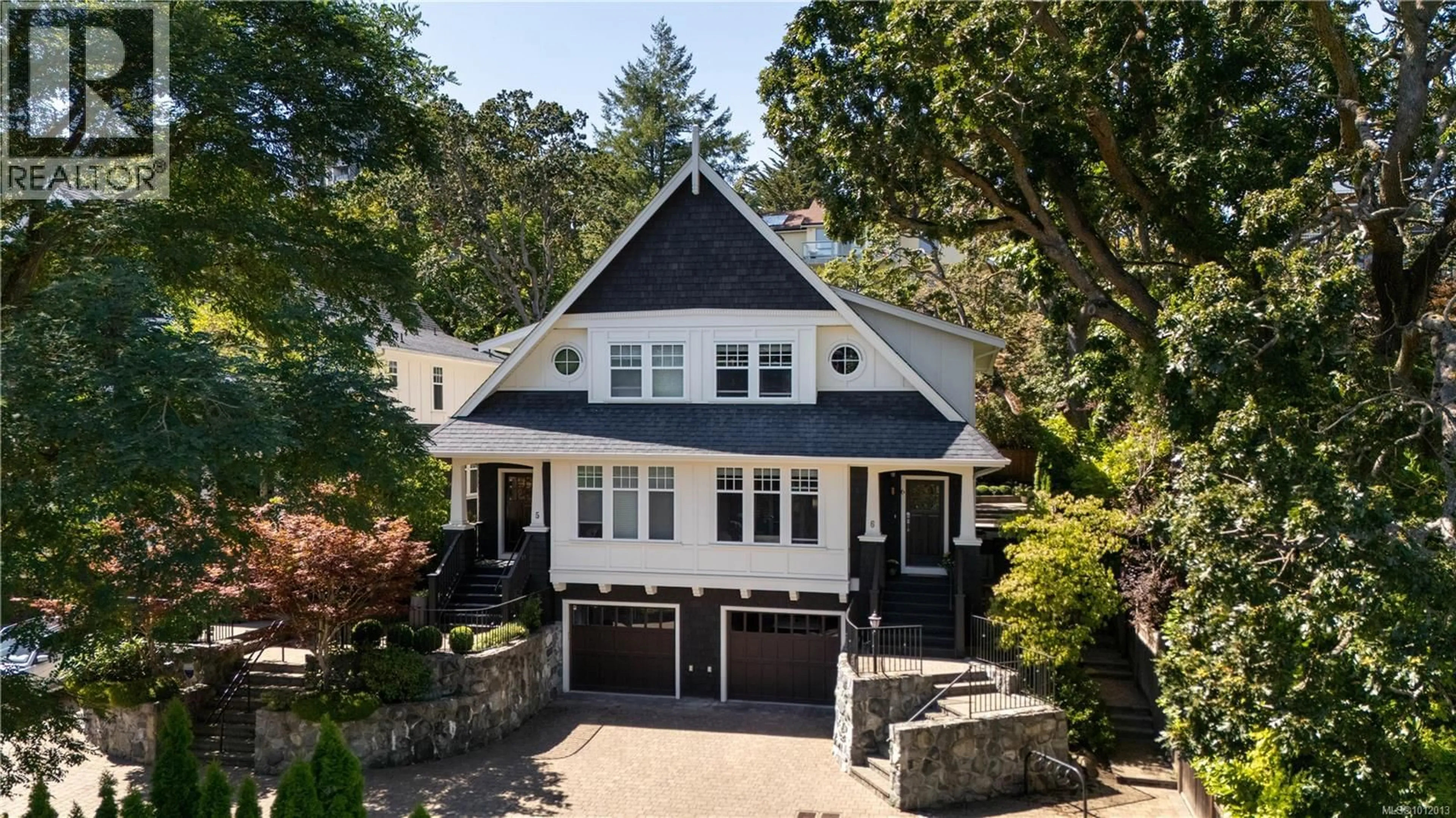 Home with brick exterior material, street for 6 - 1770 ROCKLAND AVENUE, Victoria British Columbia V8S1X2
