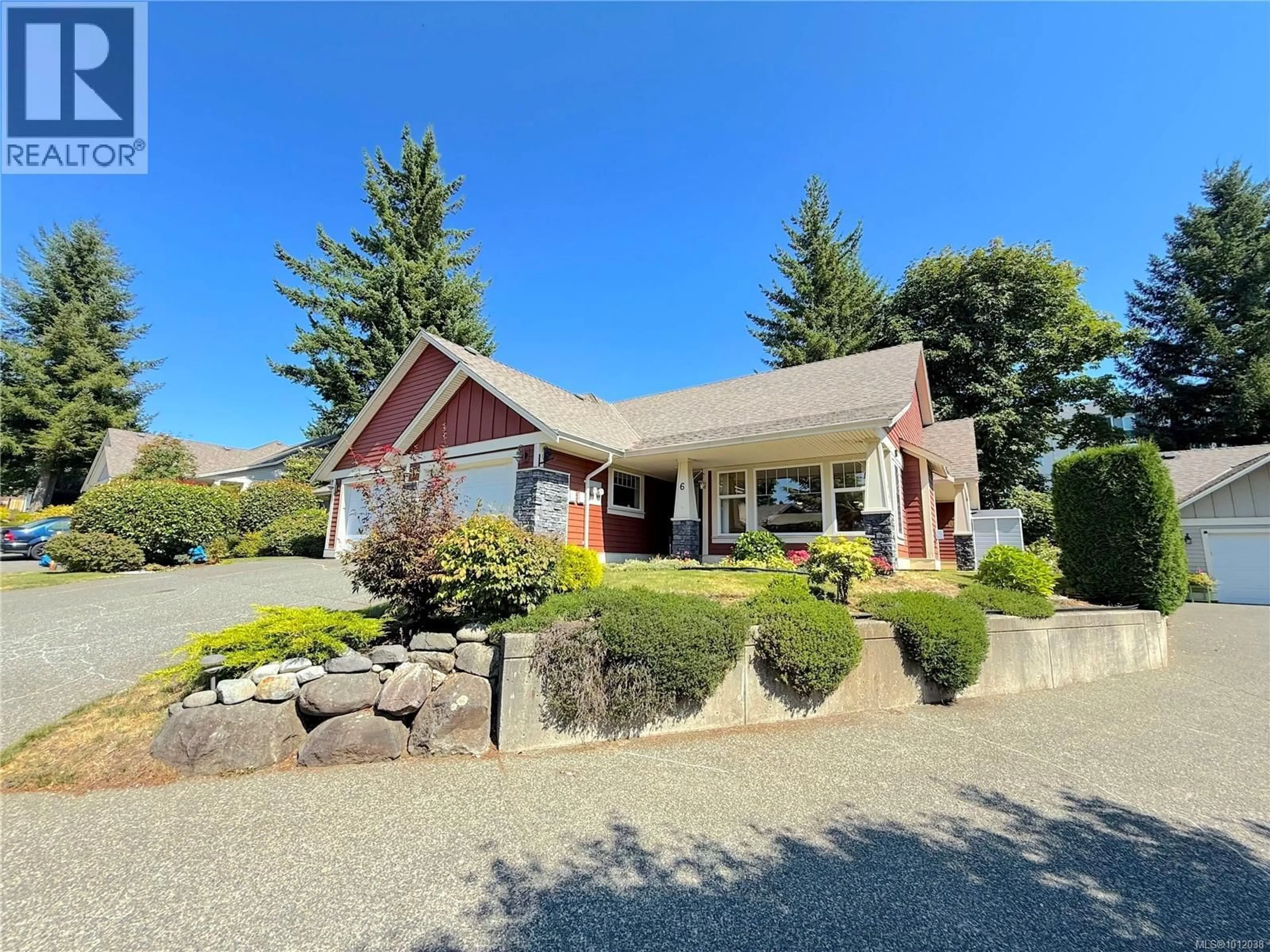 A pic from outside/outdoor area/front of a property/back of a property/a pic from drone, street for 6 - 769 MERECROFT ROAD, Campbell River British Columbia V9H8H6