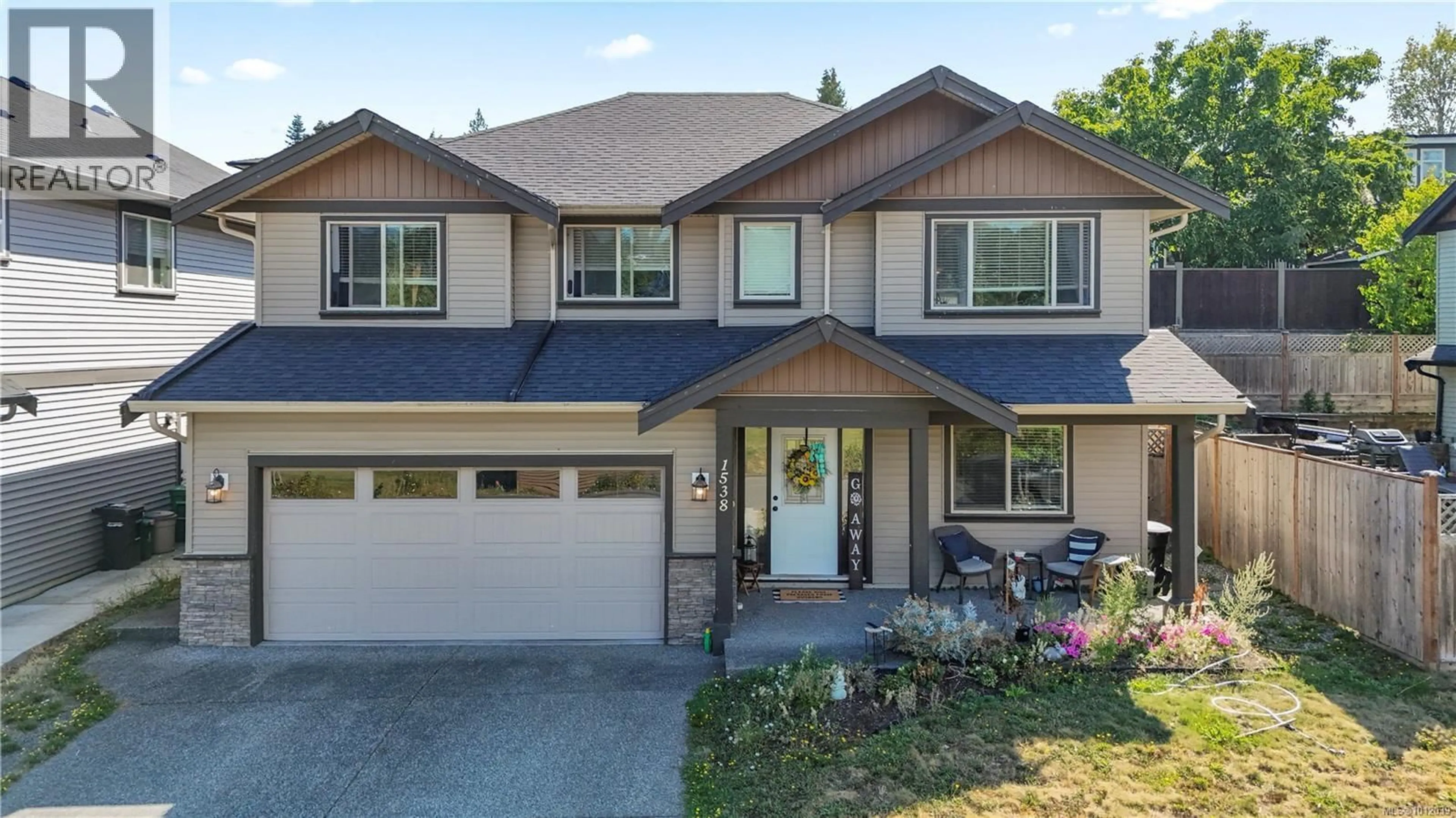 Home with vinyl exterior material, street for 1538 CATCHER ROAD, Nanaimo British Columbia V9R6Z6