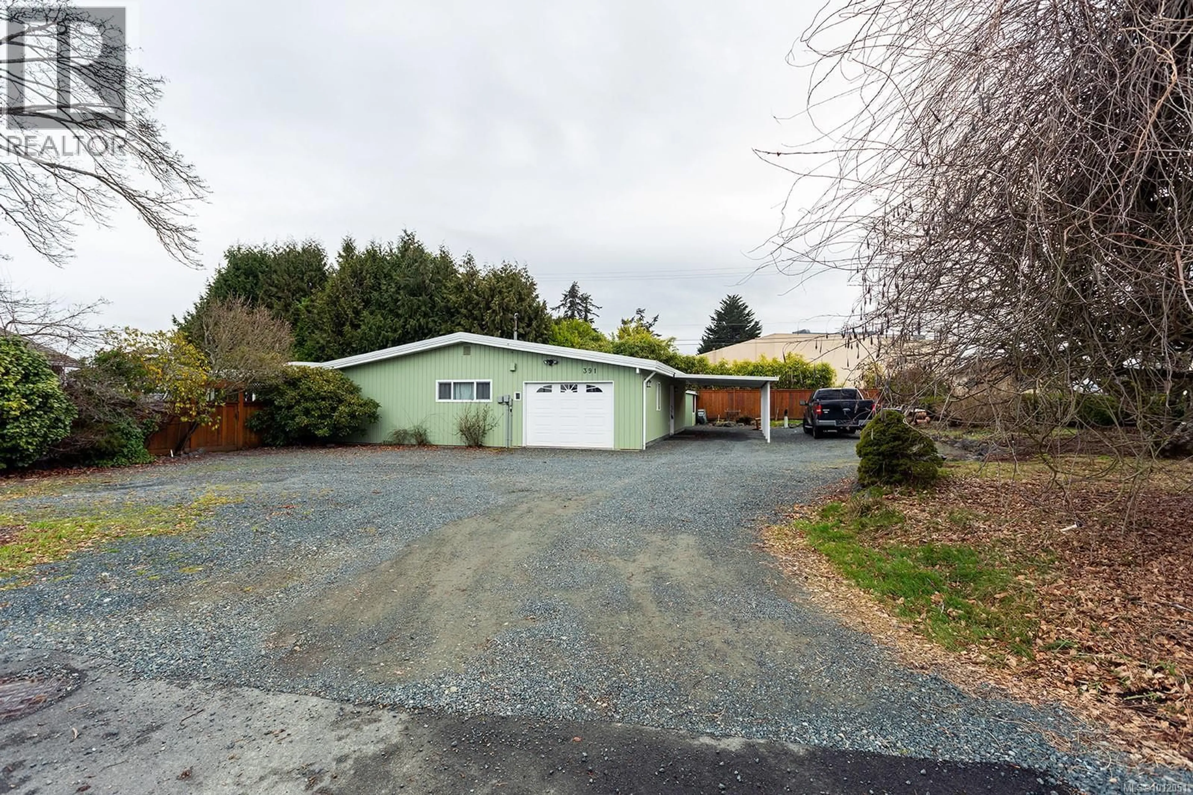 A pic from outside/outdoor area/front of a property/back of a property/a pic from drone, street for 391 BAY AVENUE, Parksville British Columbia V9P1E1