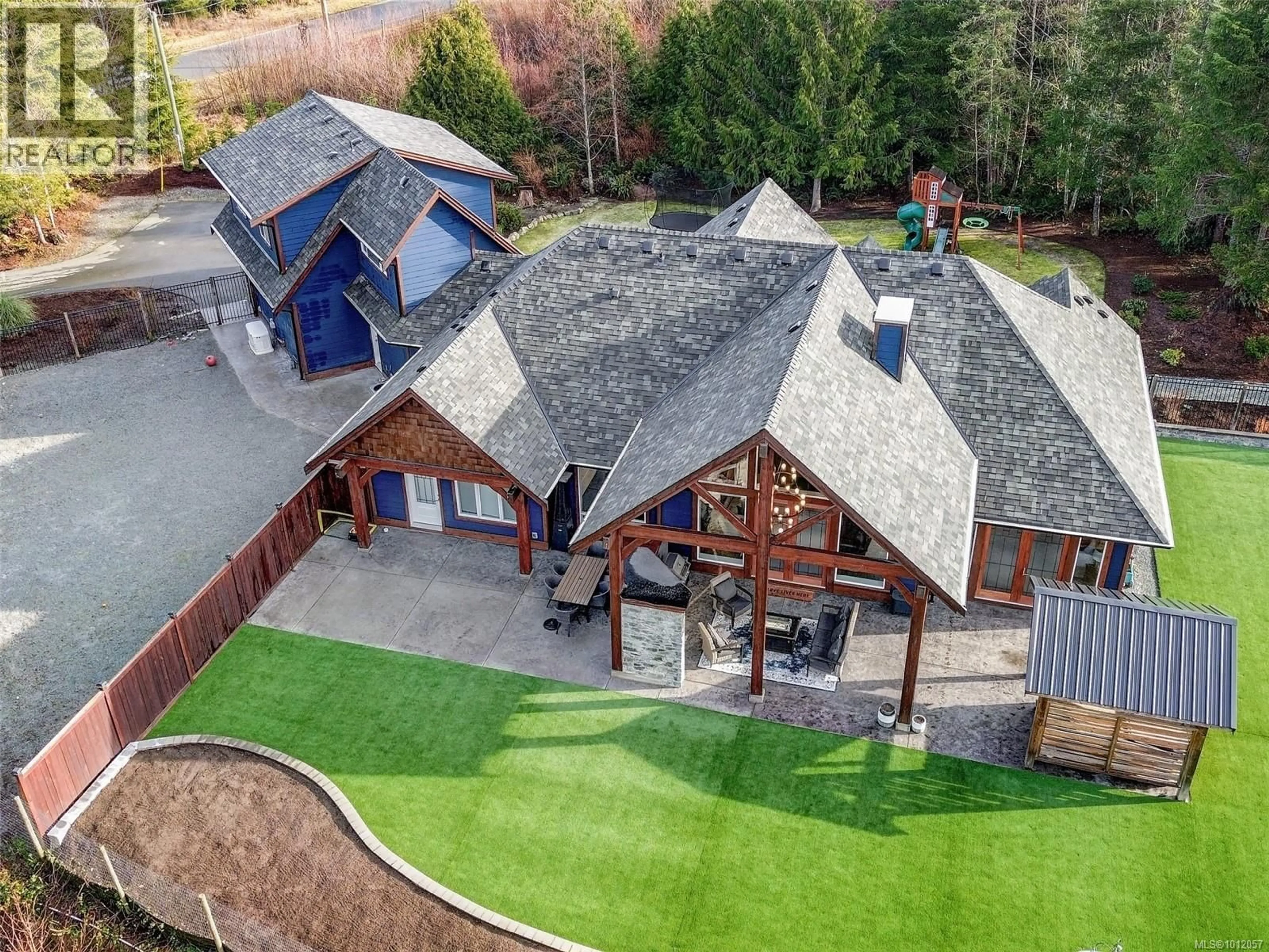 A pic from outside/outdoor area/front of a property/back of a property/a pic from drone, mountain view for 2640 TIMBER RIDGE ROAD, Shawnigan Lake British Columbia V8H2E4