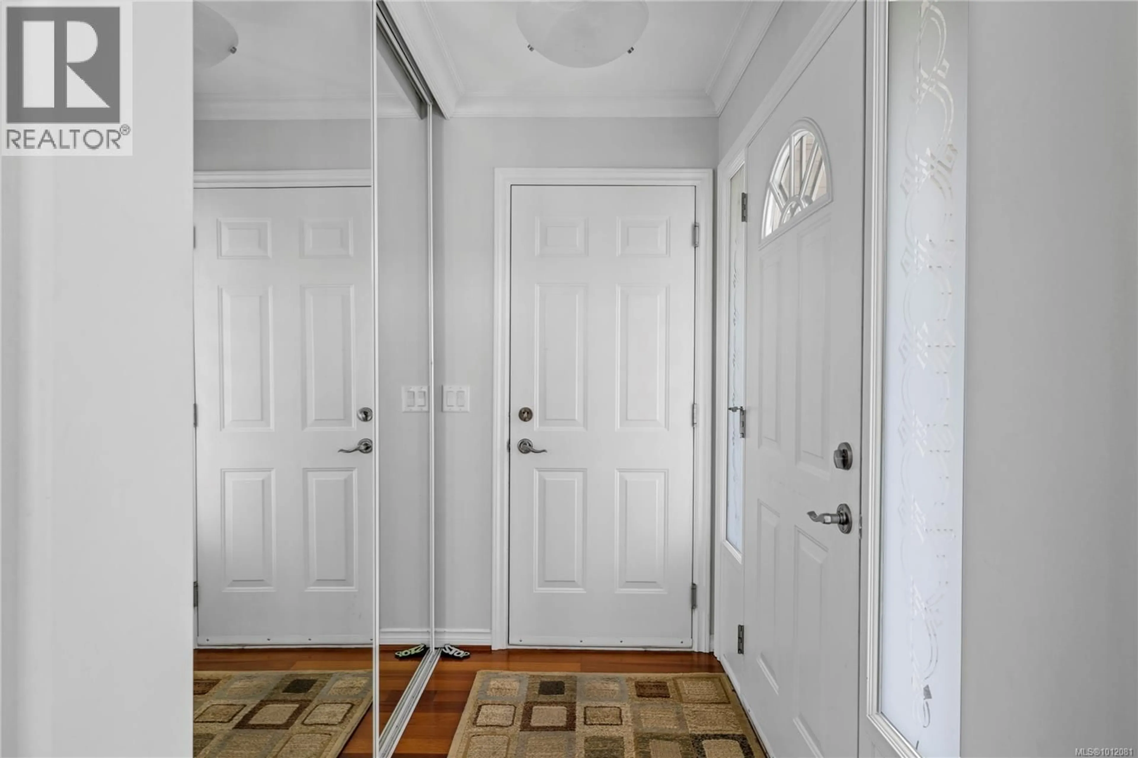 Indoor entryway for 3864 HONEY LOCUST DRIVE, Nanaimo British Columbia V9T6B9