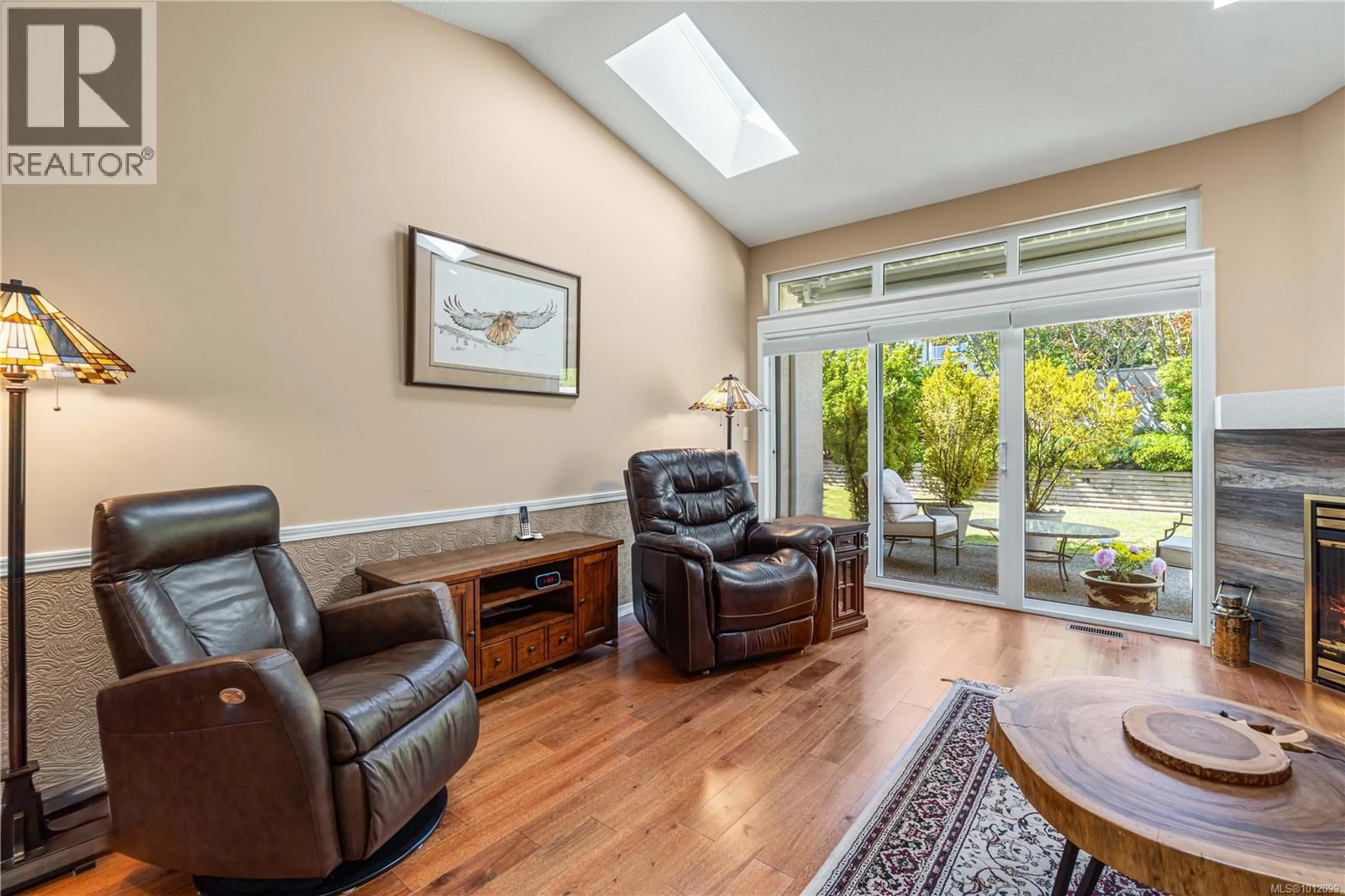 Living room with furniture, unknown for 161 OCEAN WALK DRIVE, Nanaimo British Columbia V9V1N2