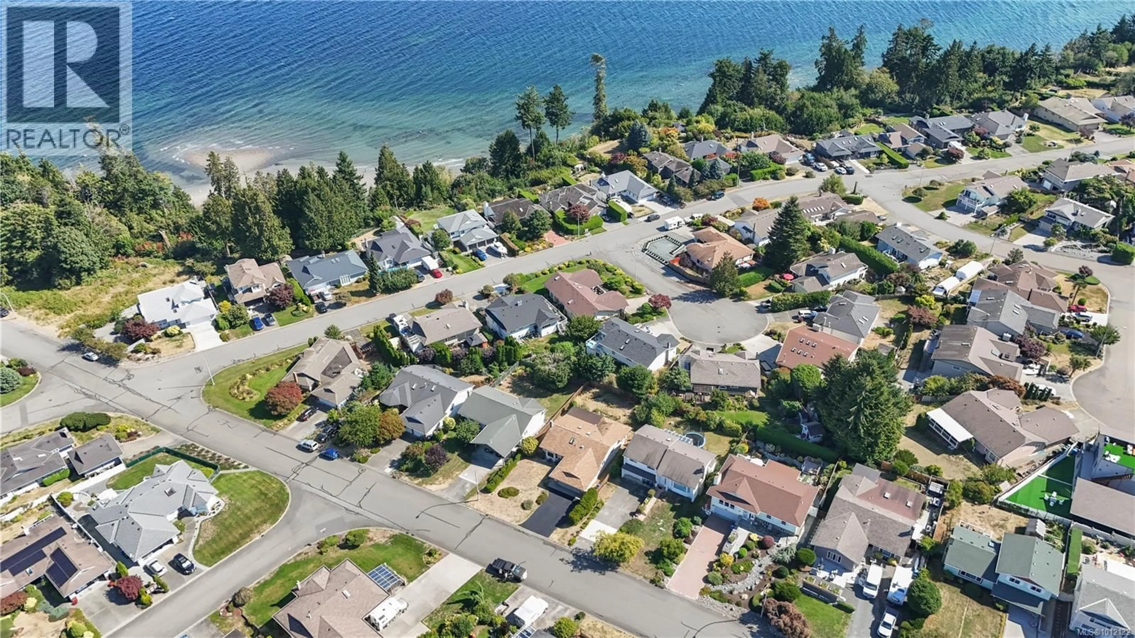 A pic from outside/outdoor area/front of a property/back of a property/a pic from drone, water/lake/river/ocean view for 6378 INVERMERE ROAD, Nanaimo British Columbia V9V1B9