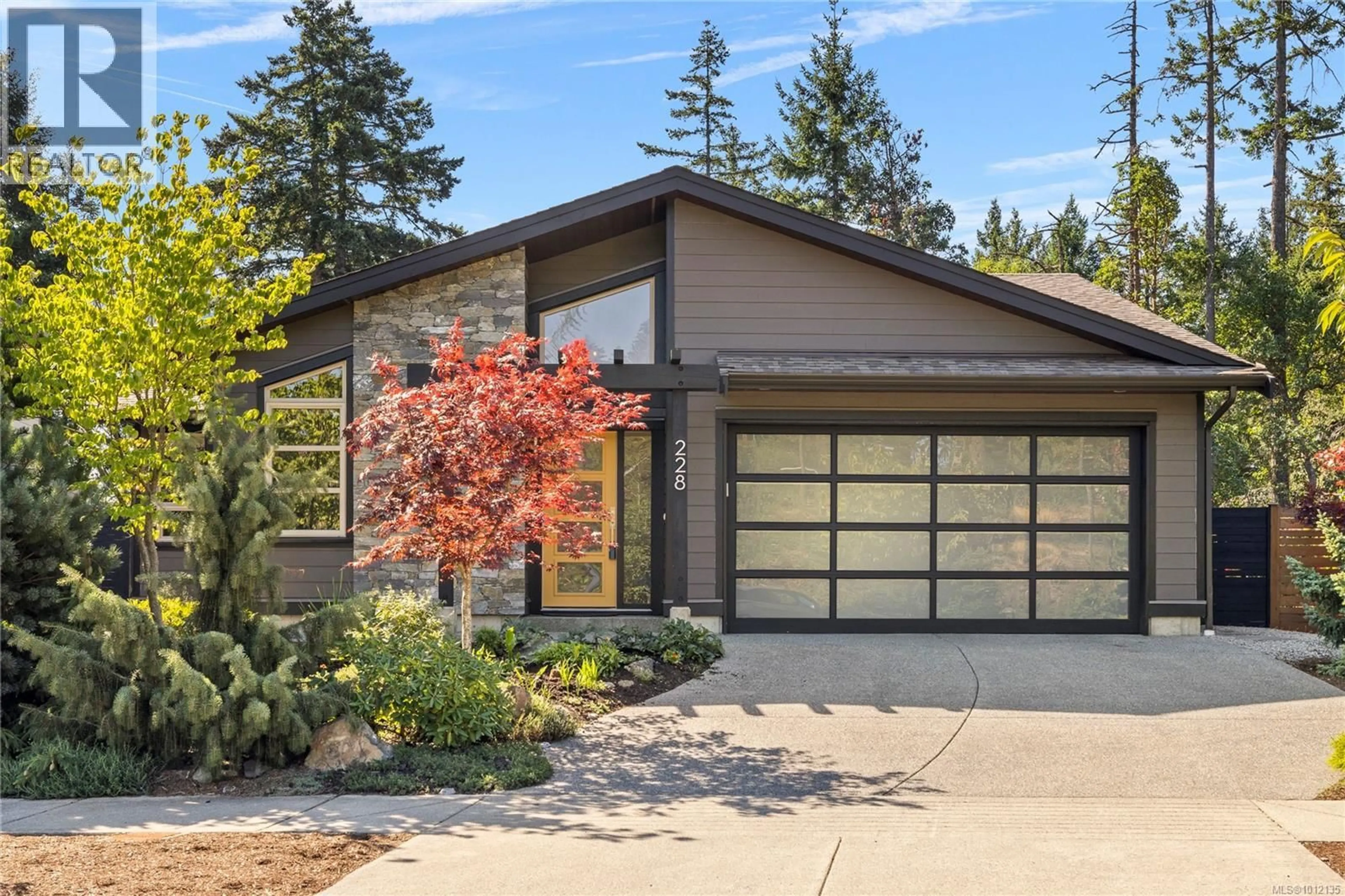 Home with brick exterior material, street for 228 CRESTLINE TERRACE, Nanaimo British Columbia V9T0G9