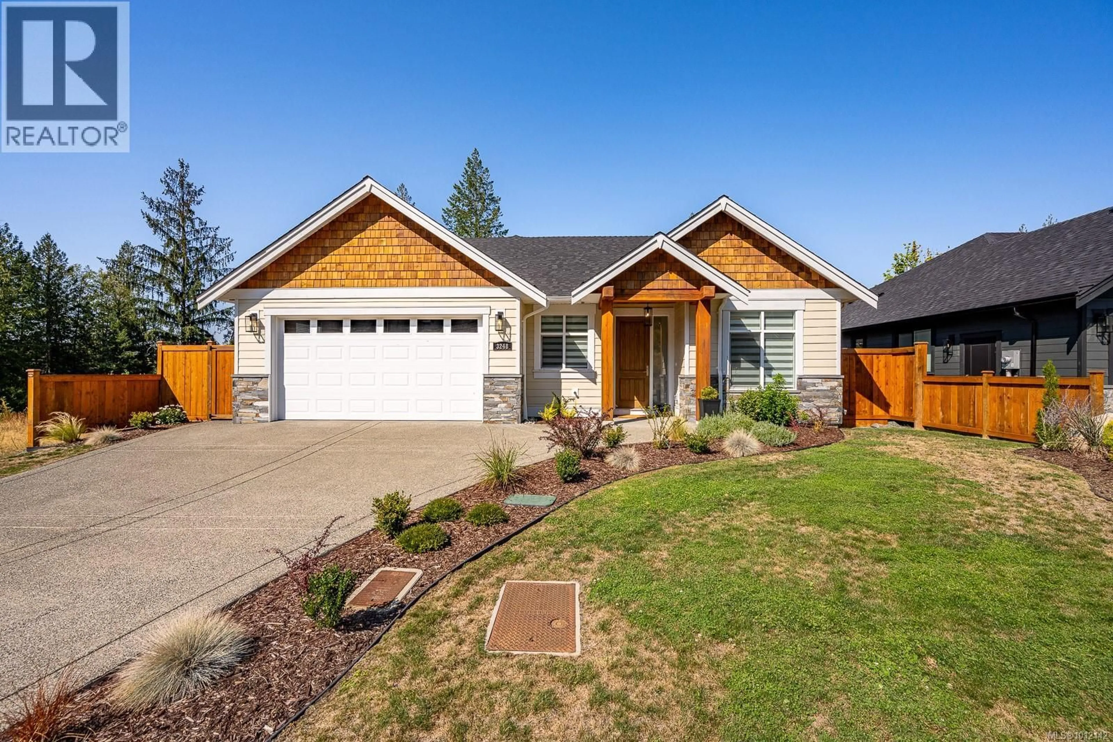 Home with vinyl exterior material, street for 3248 KLANAWA CRESCENT, Courtenay British Columbia V9N0H4