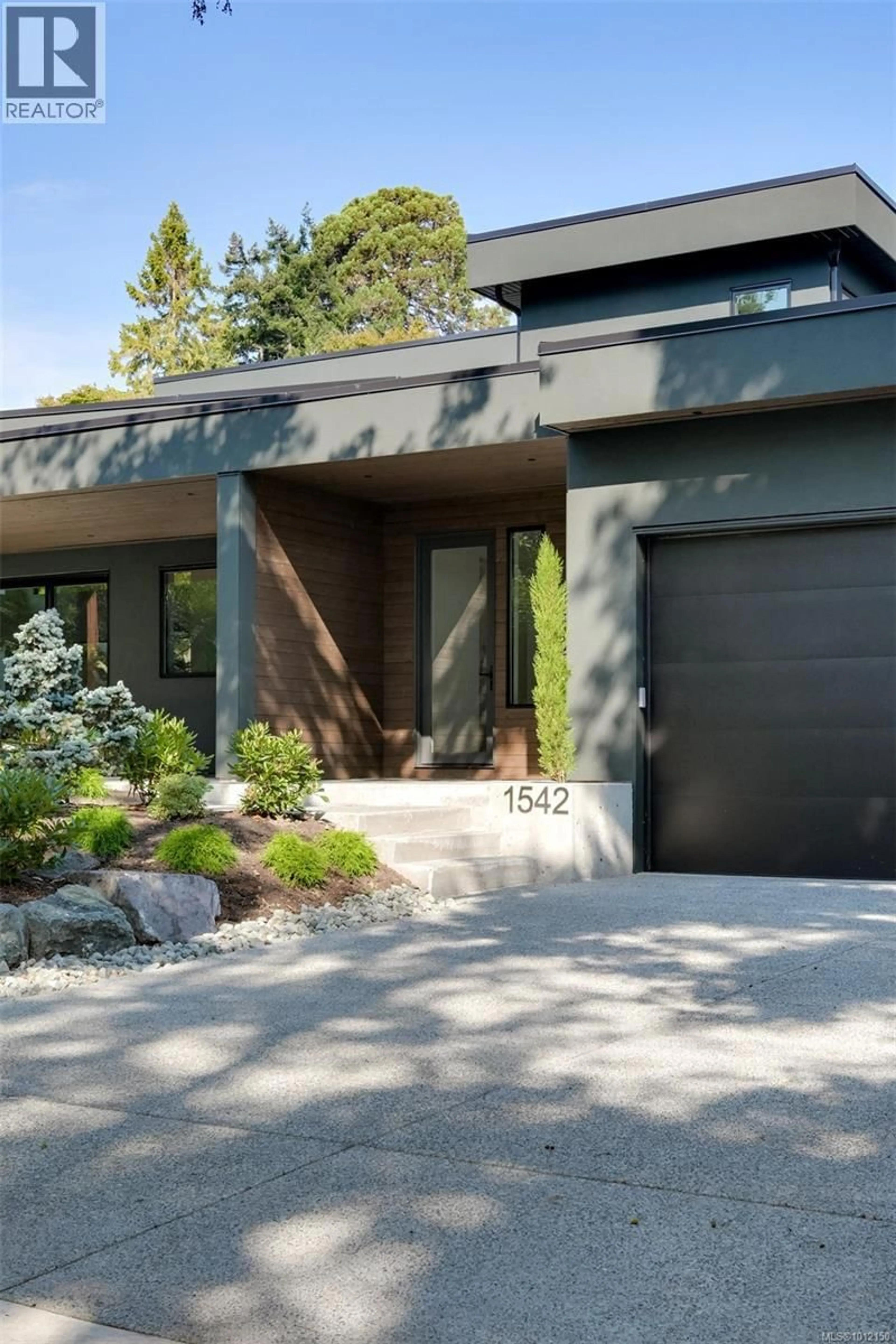 Home with brick exterior material, street for 1542 DESPARD AVENUE, Victoria British Columbia V8S1T3