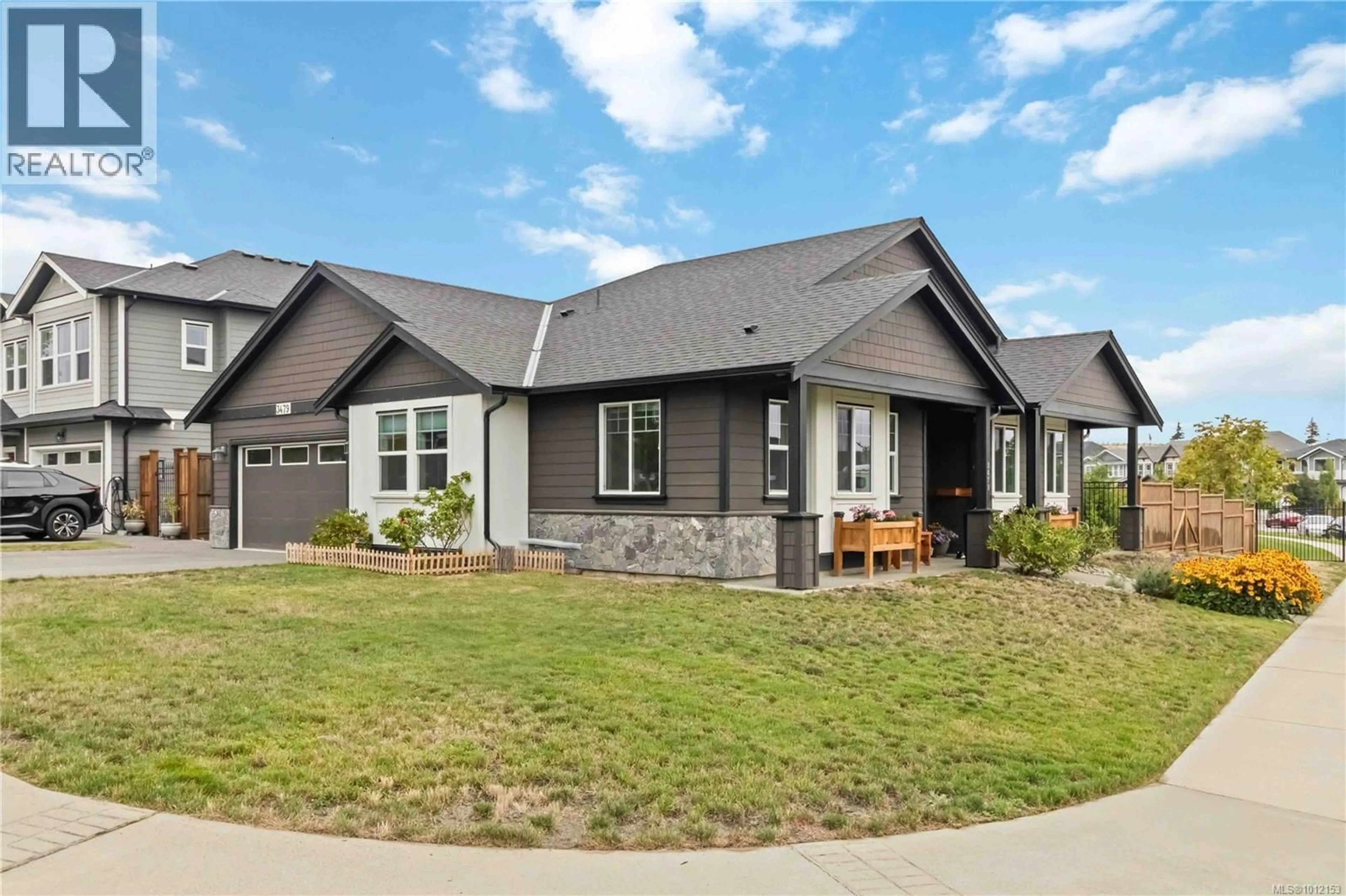 Home with vinyl exterior material, street for 3479 SPARROWHAWK AVENUE, Colwood British Columbia V9C0L9