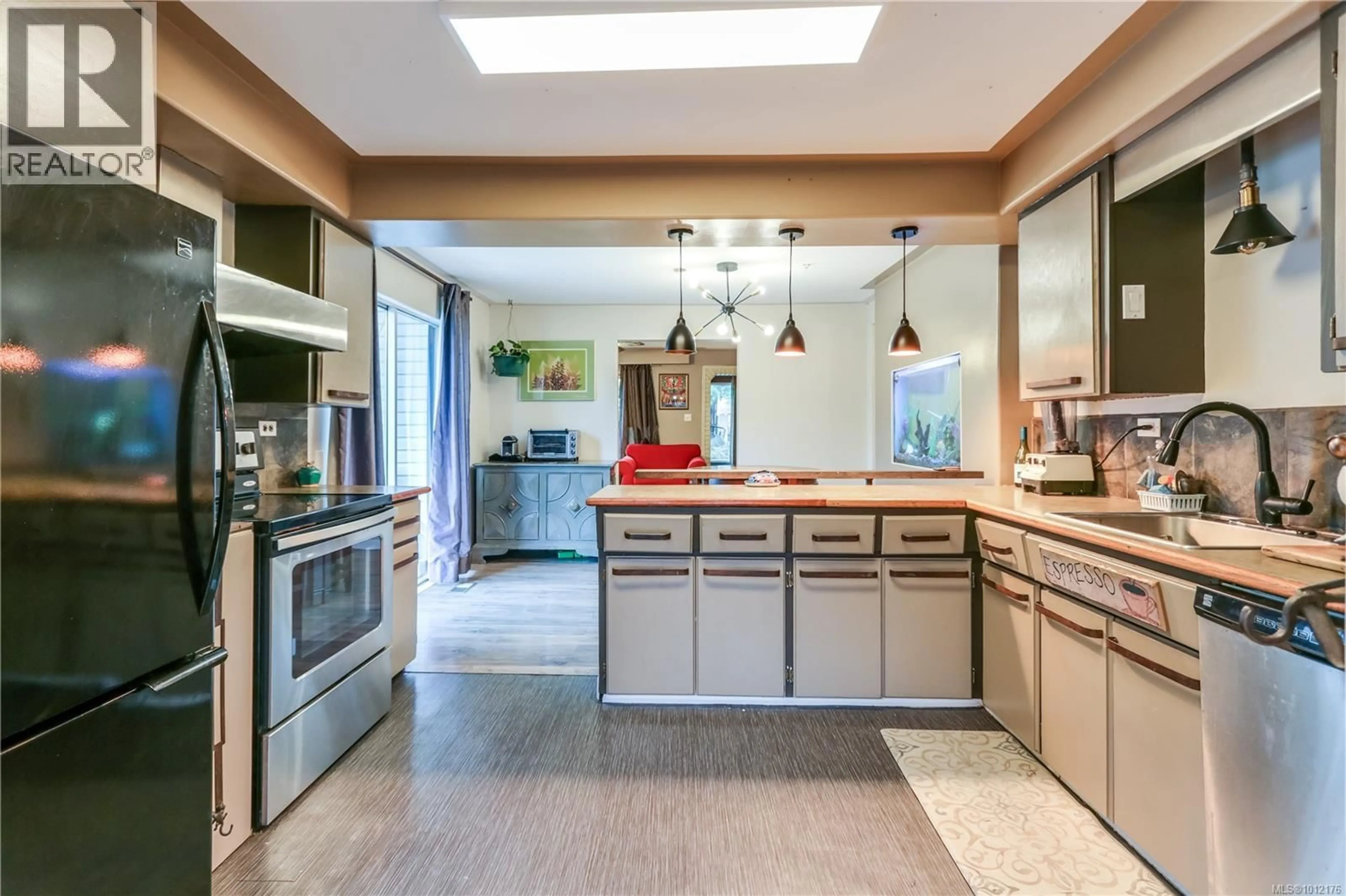 Open concept kitchen, unknown for 3480 HAMMOND BAY ROAD, Nanaimo British Columbia V9T1E6