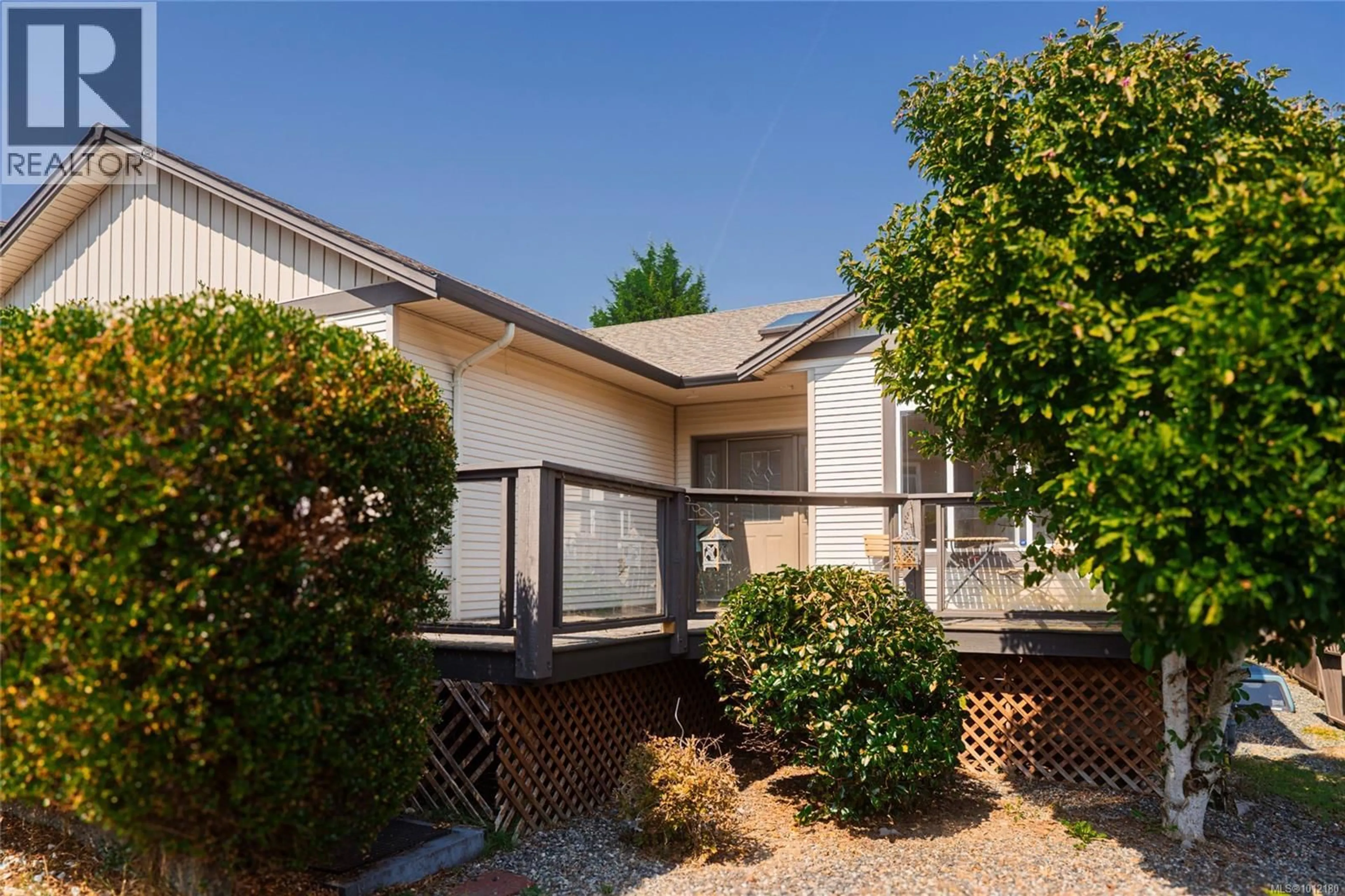 Home with vinyl exterior material, street for 1072 SILVER MOUNTAIN DRIVE, Nanaimo British Columbia V9R7E2