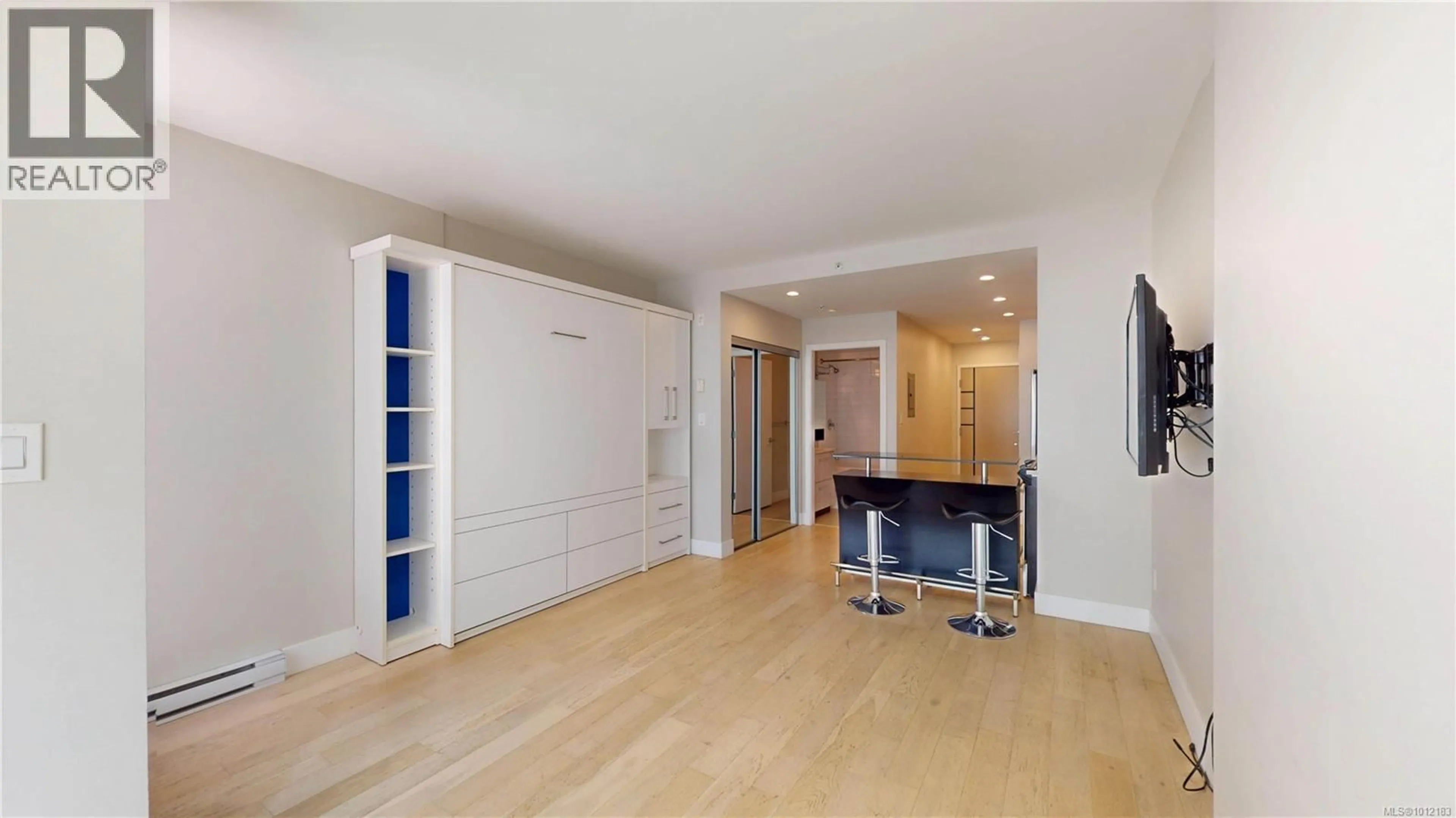 Unknown for 205 - 1090 JOHNSON STREET, Victoria British Columbia V8V3N7