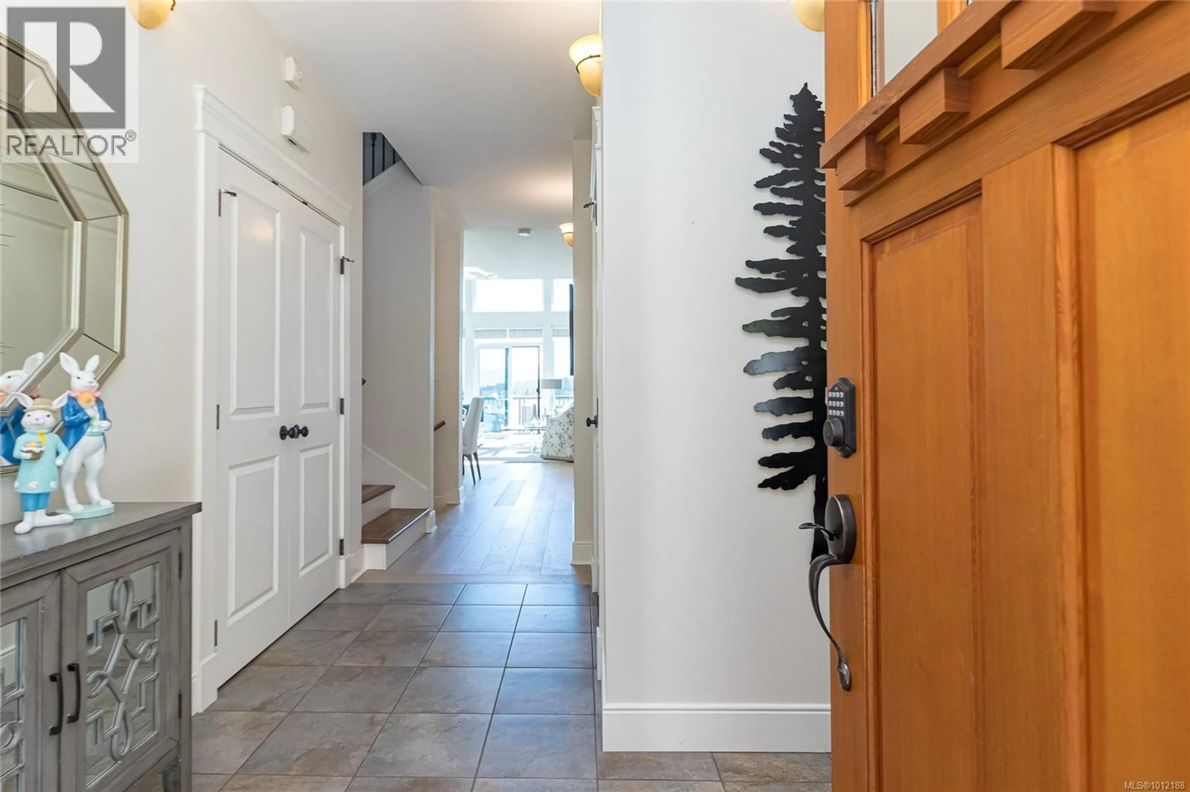 Indoor entryway for 14 - 614 GRANROSE TERRACE, Colwood British Columbia V9C0C9