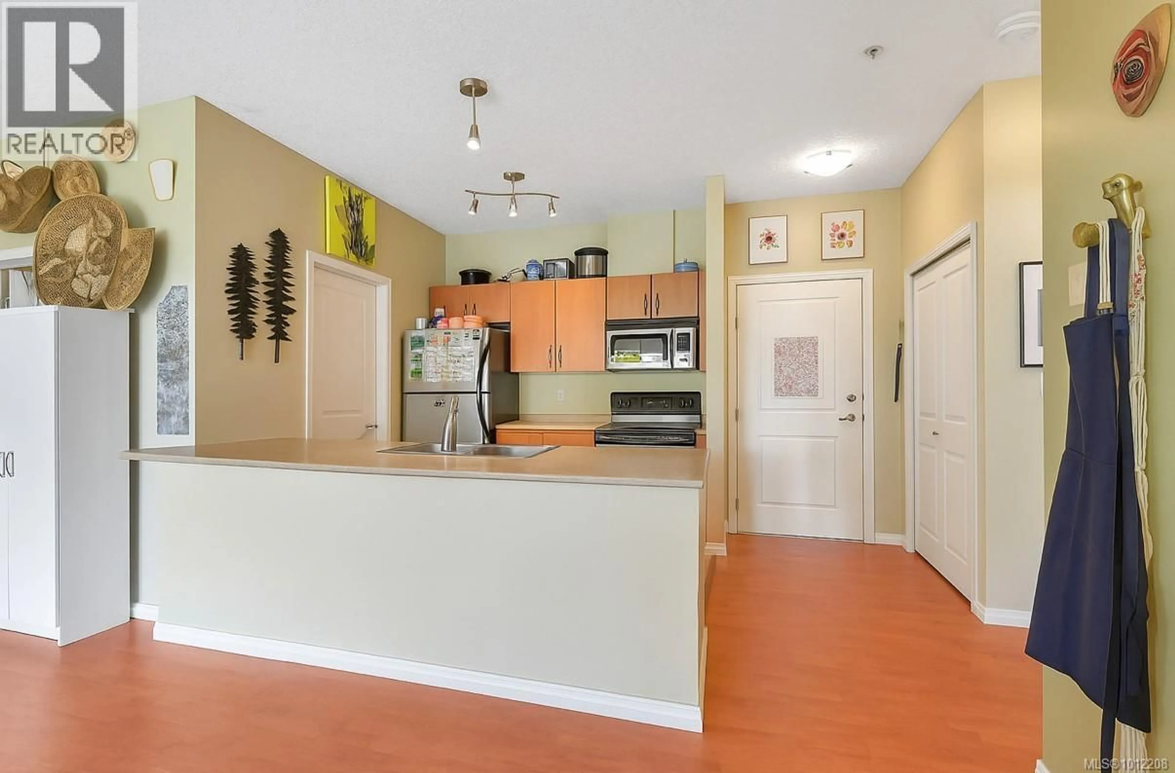Standard kitchen, unknown for 304 - 2747 JACKLIN ROAD, Langford British Columbia V9B3X7