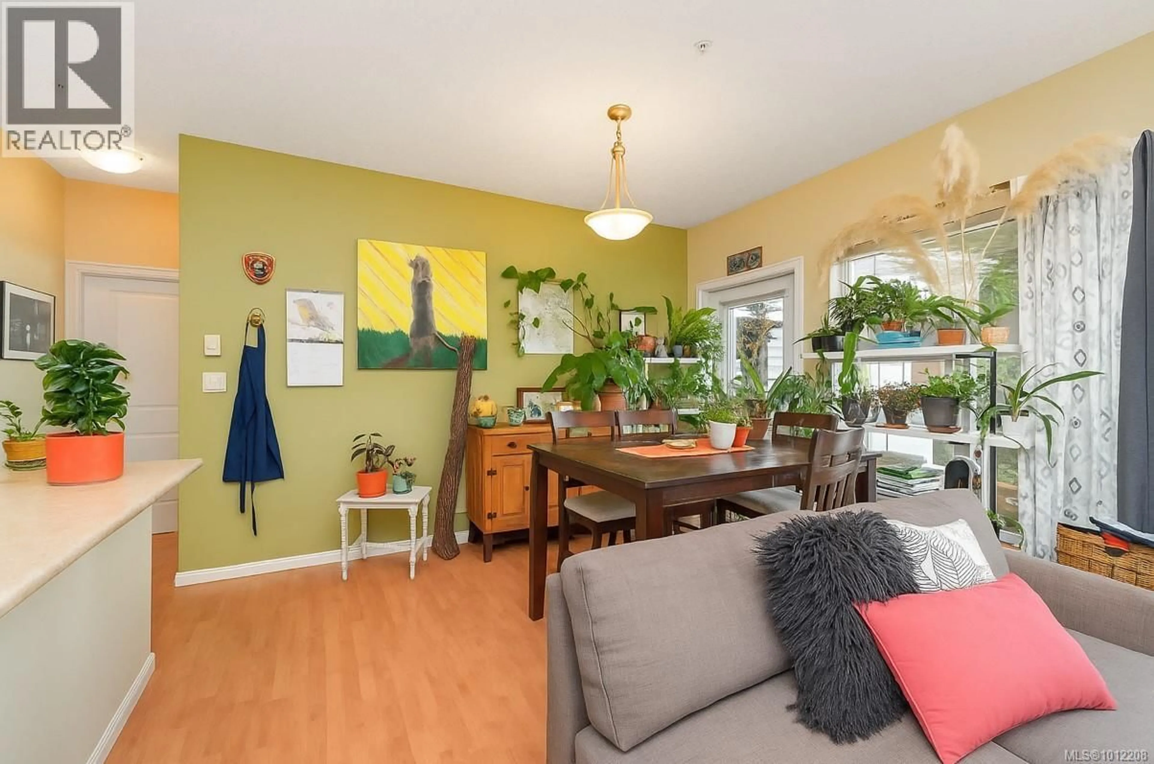 Living room with furniture, unknown for 304 - 2747 JACKLIN ROAD, Langford British Columbia V9B3X7